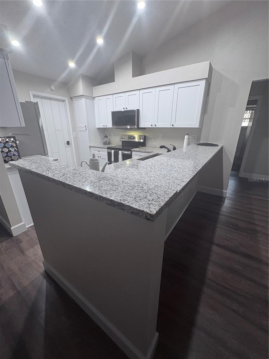 Image 36 of 38 For 6104 26th Avenue E