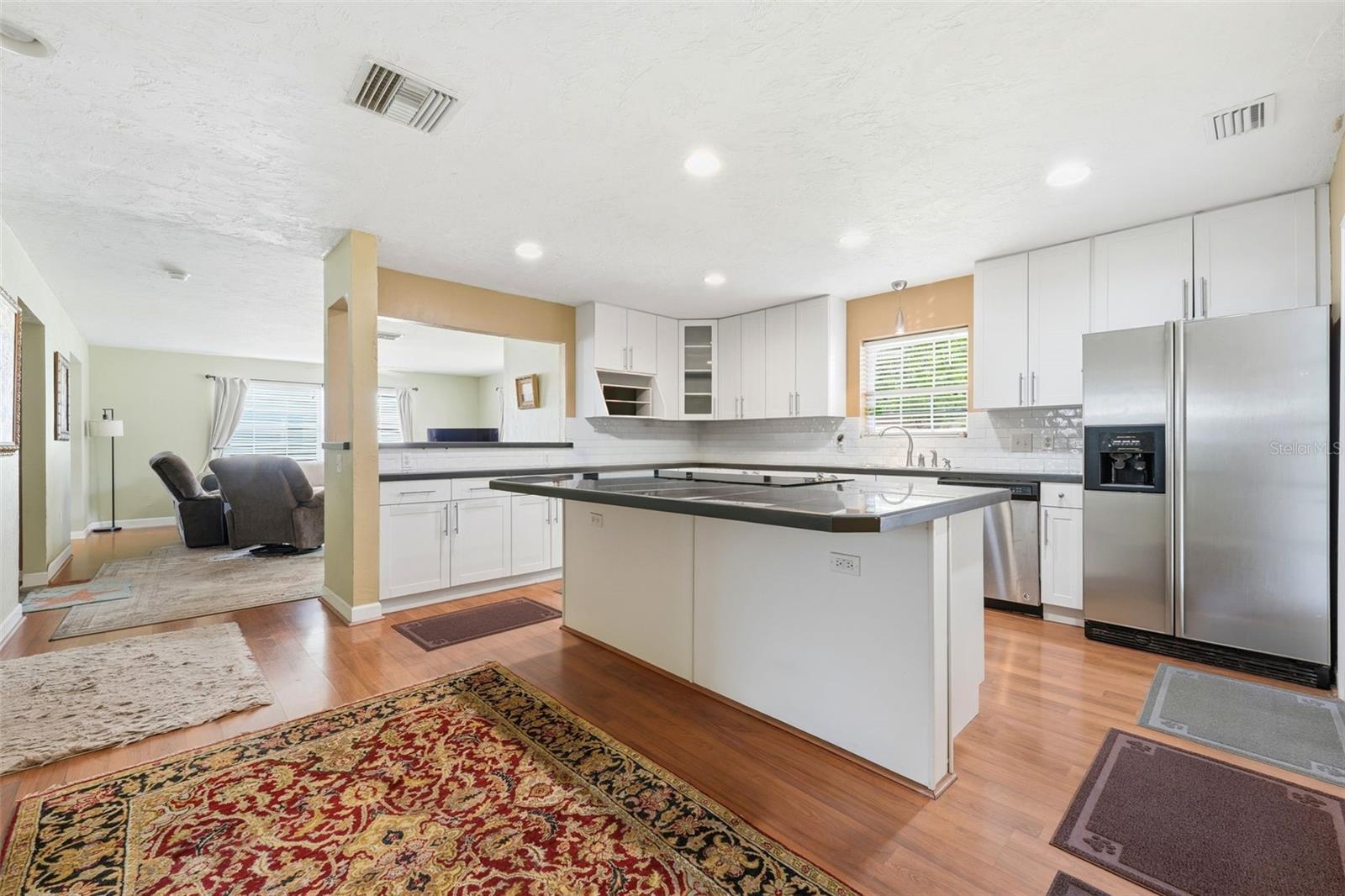 Image 15 of 41 For 3996 Lake Eleanor Dr