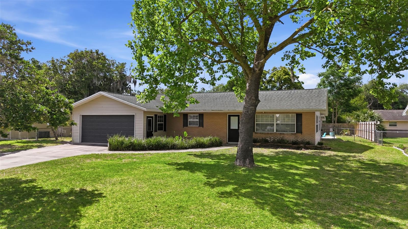 Image 2 of 41 For 3996 Lake Eleanor Dr