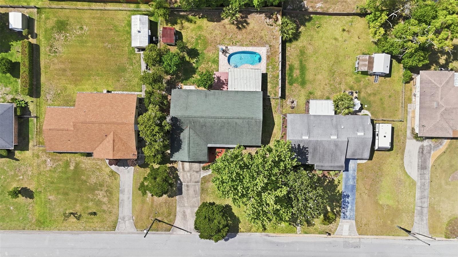 Image 3 of 41 For 3996 Lake Eleanor Dr