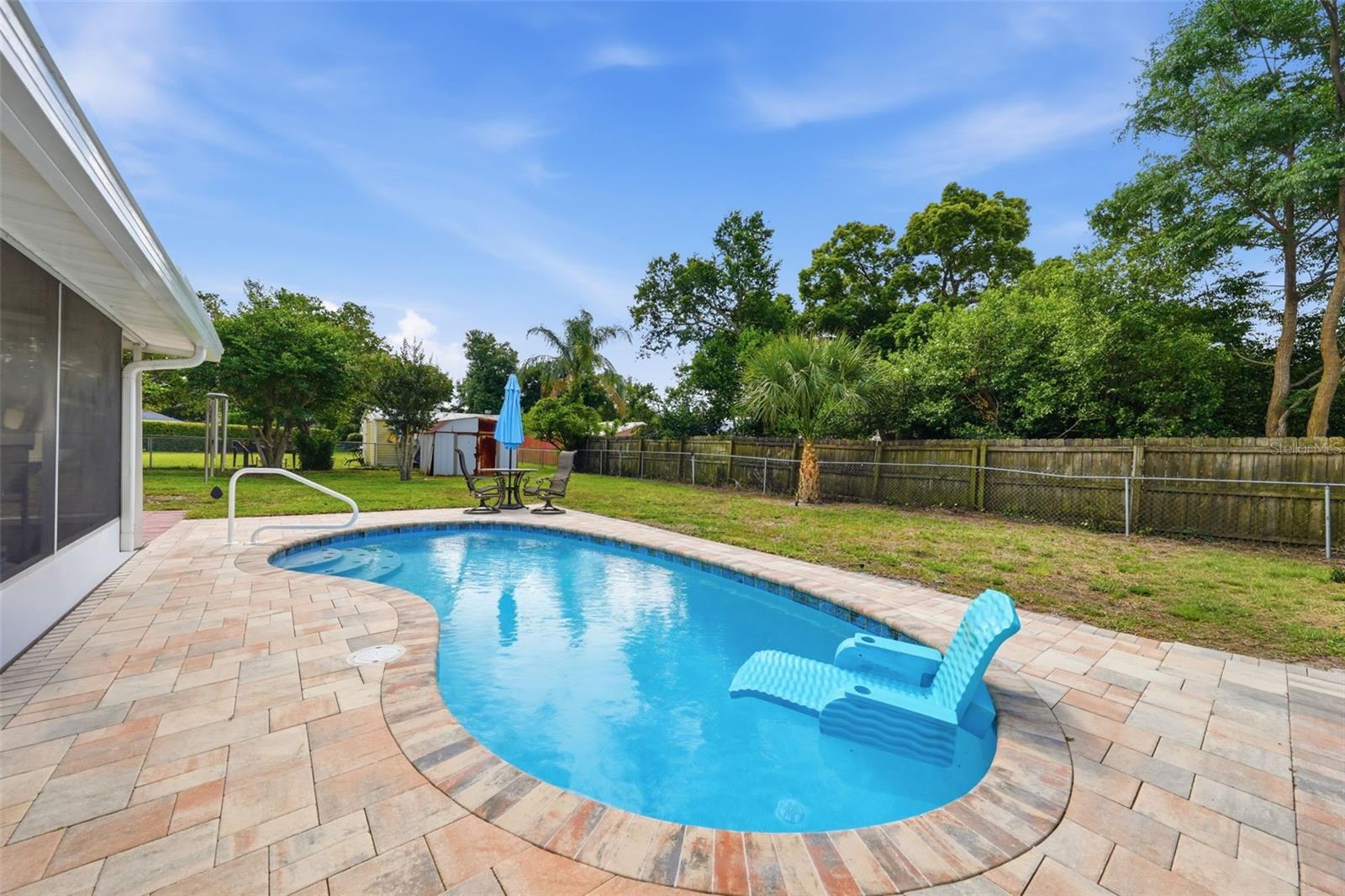 Image 34 of 41 For 3996 Lake Eleanor Dr