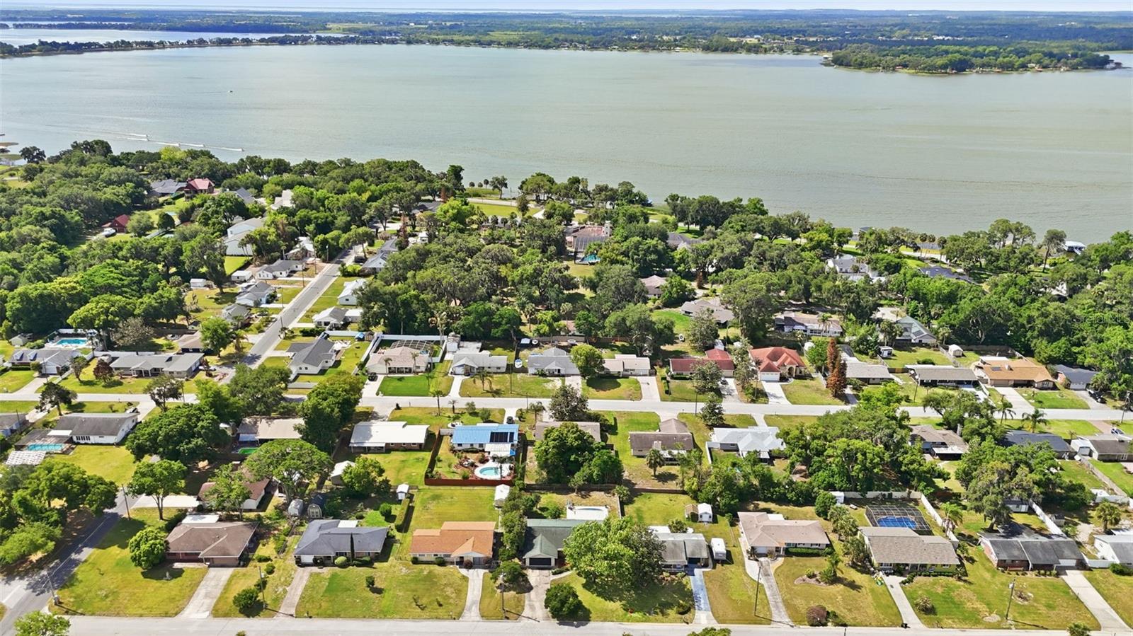 Image 41 of 41 For 3996 Lake Eleanor Dr