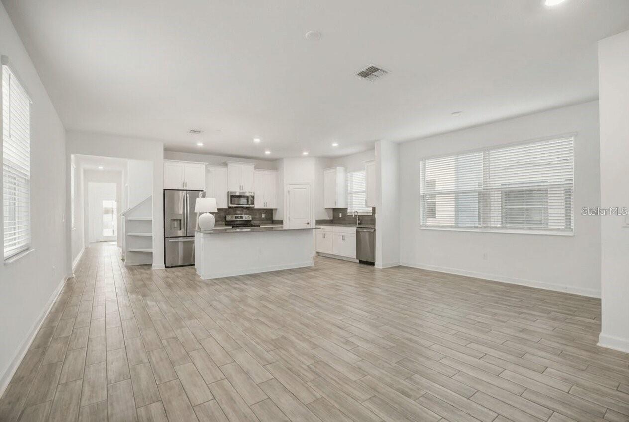 Image 2 of 28 For 2999 Addison Boulevard