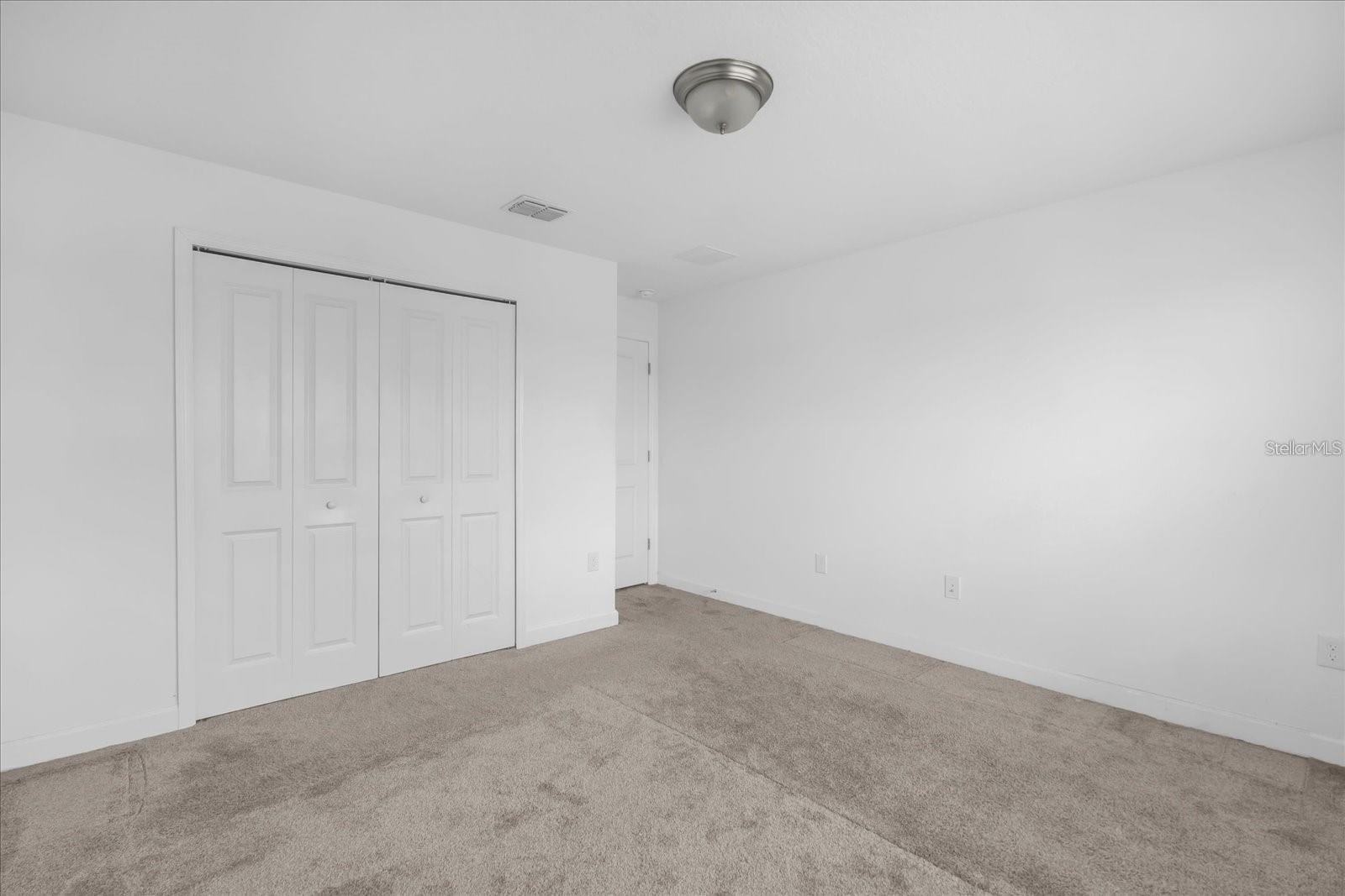 Image 17 of 30 For 2959 Addison Boulevard