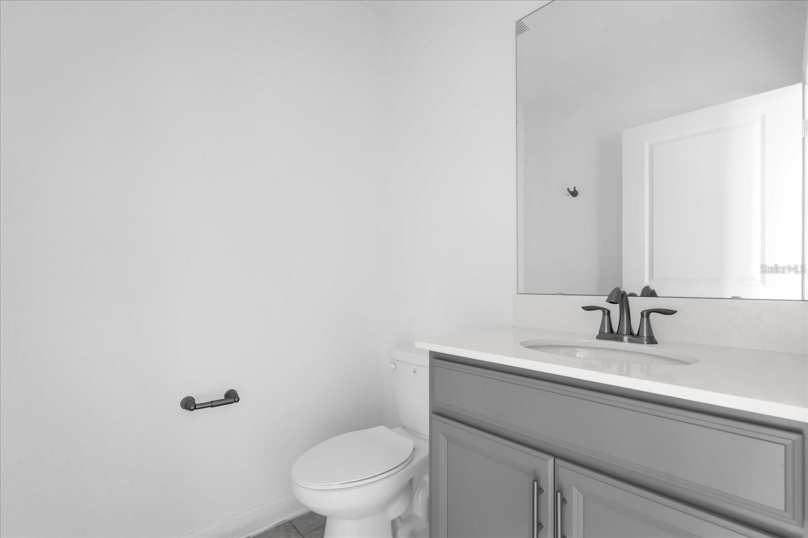 Image 8 of 30 For 2959 Addison Boulevard