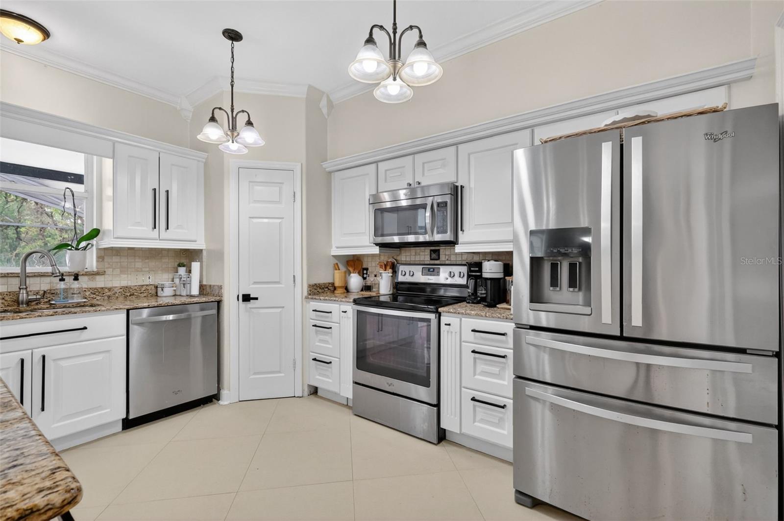 Image 15 of 40 For 359 Pebble Court