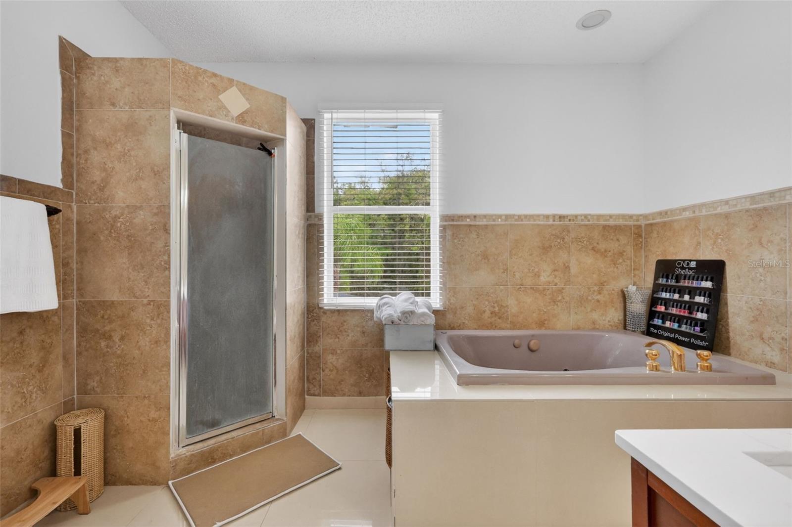 Image 29 of 40 For 359 Pebble Court