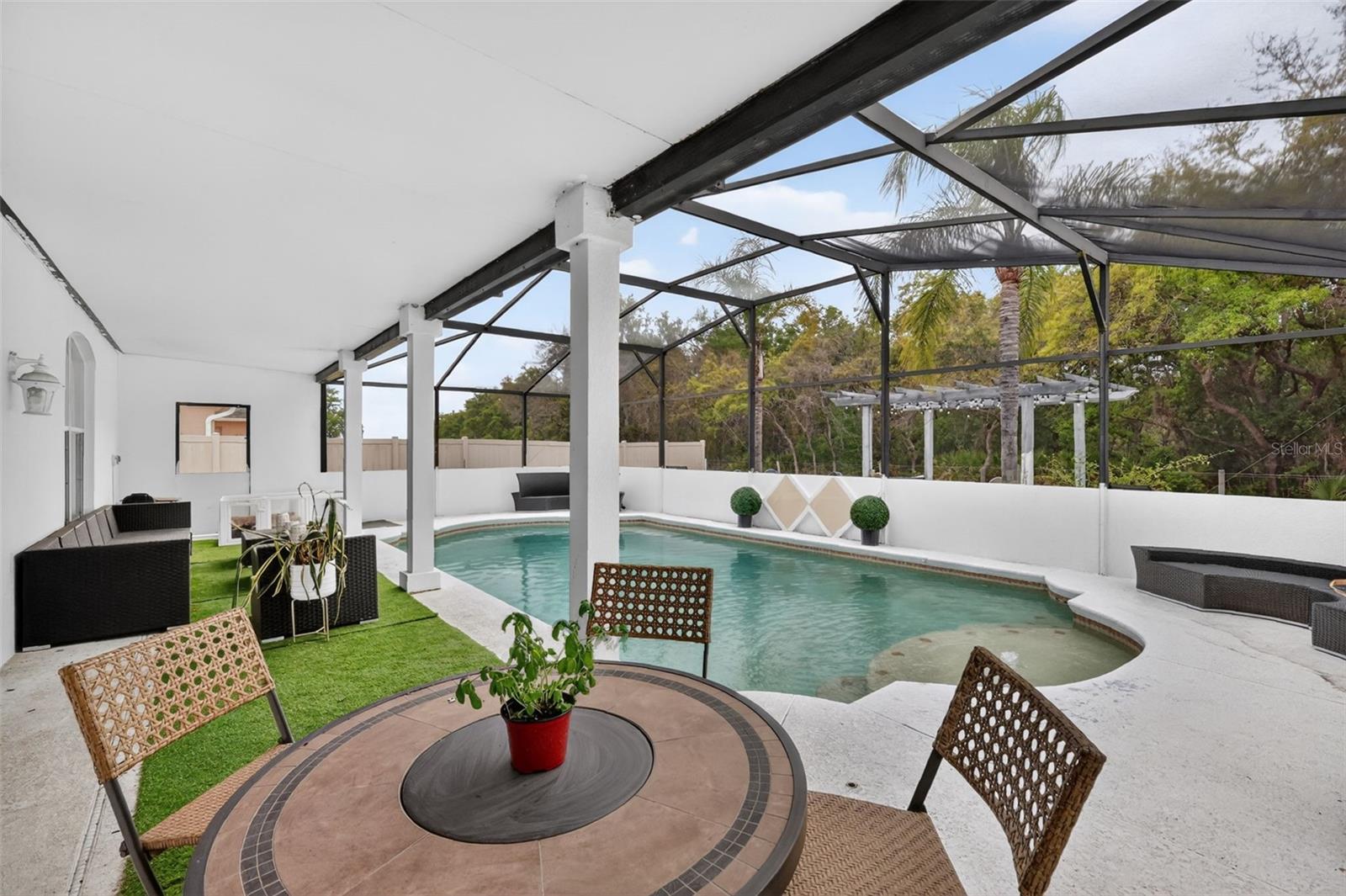 Image 30 of 40 For 359 Pebble Court