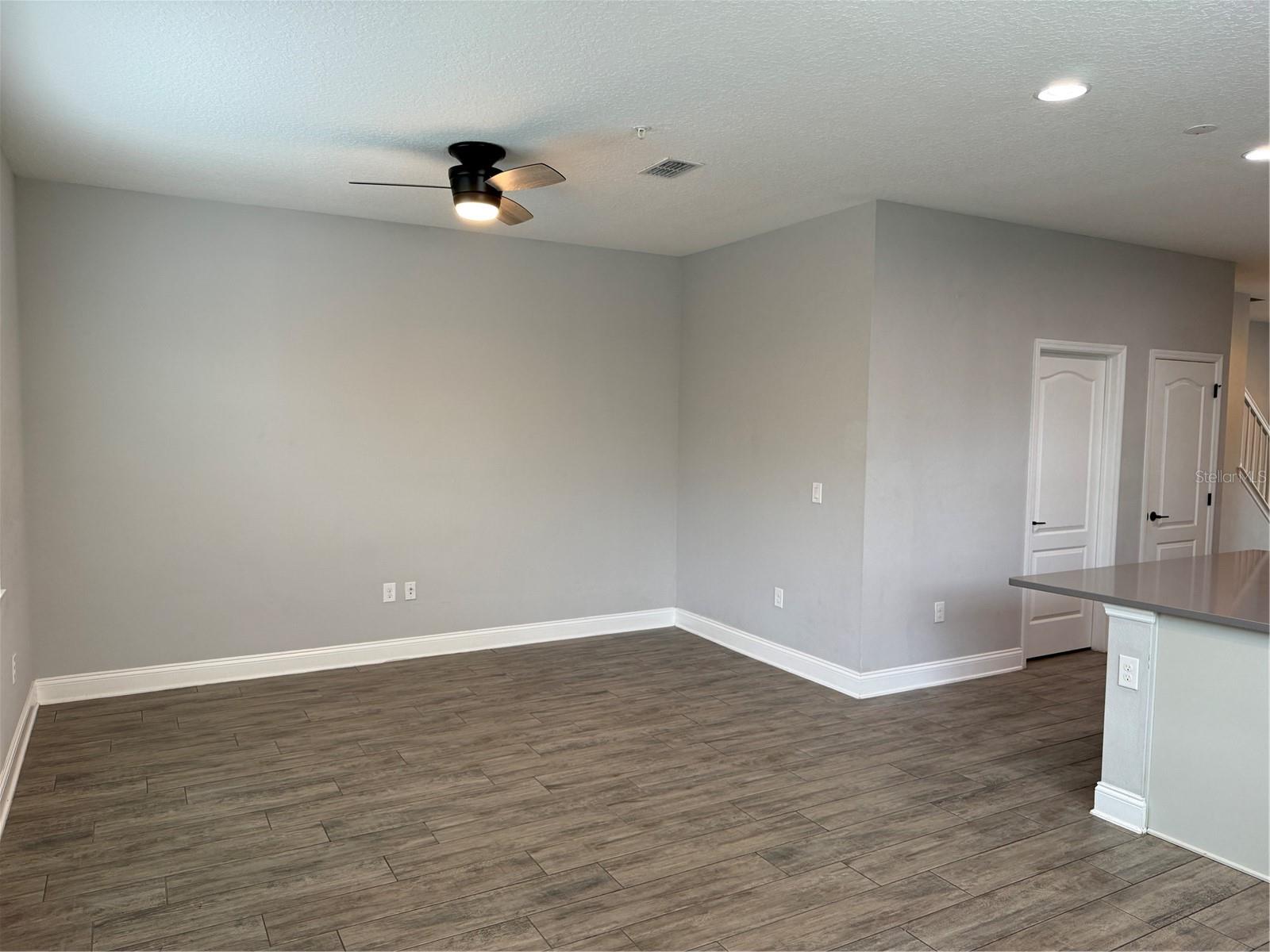 Image 15 of 44 For 619 Plant Street