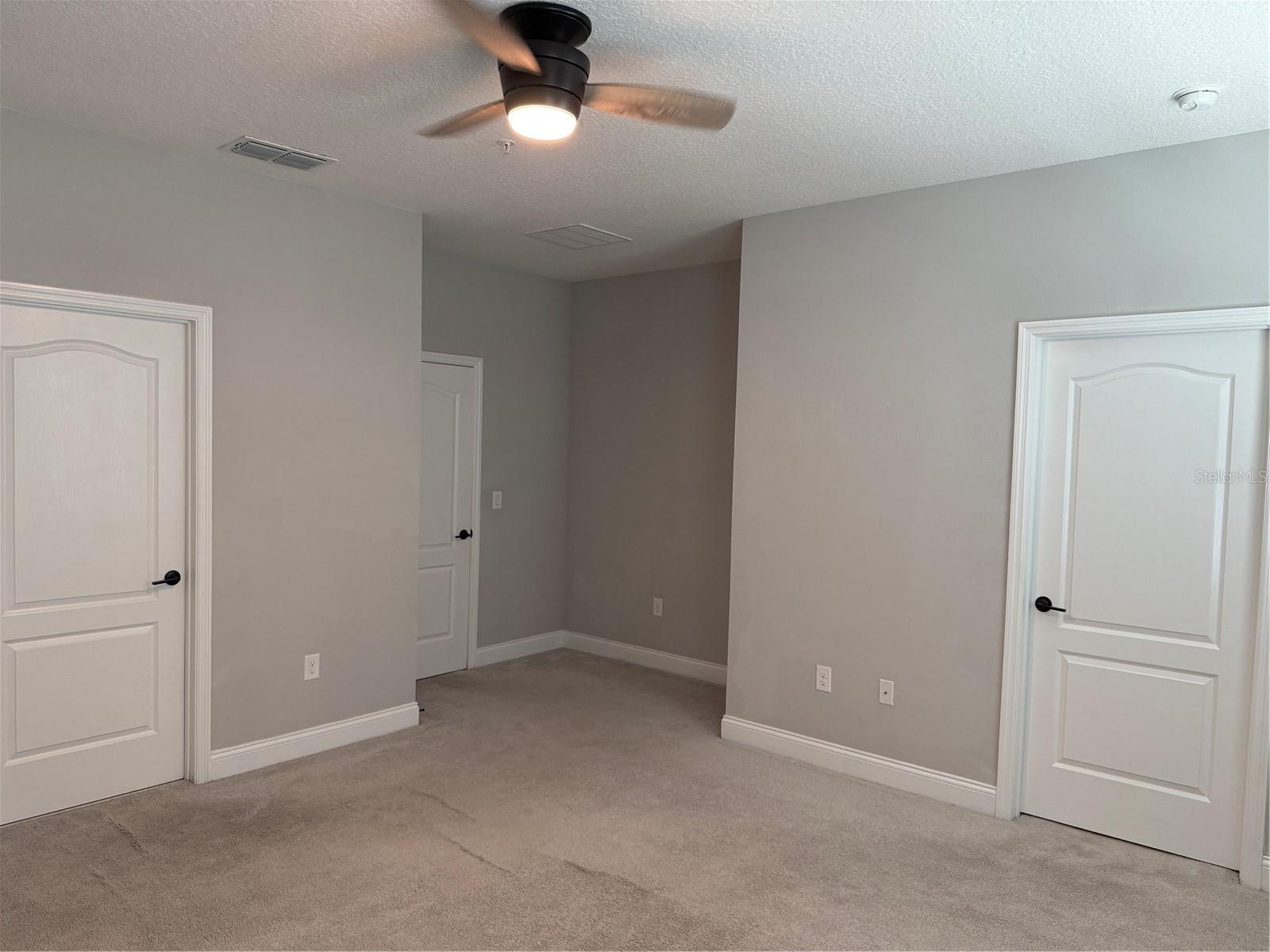 Image 25 of 44 For 619 Plant Street