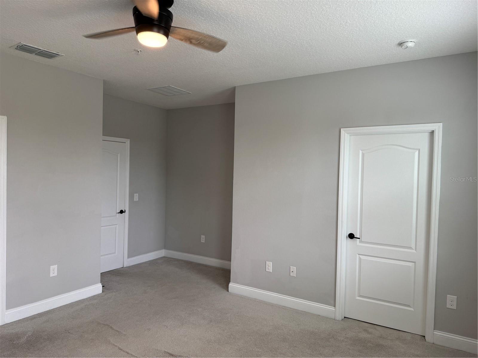 Image 29 of 44 For 619 Plant Street