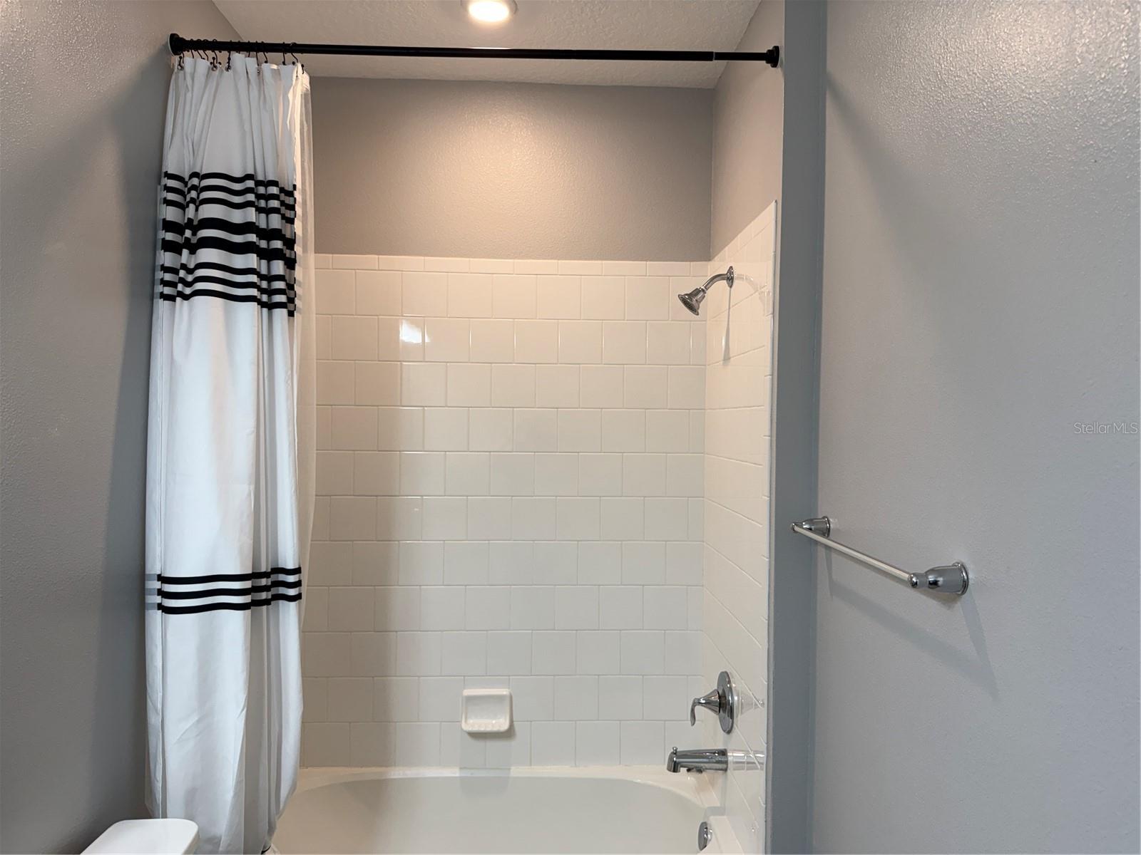 Image 42 of 44 For 619 Plant Street