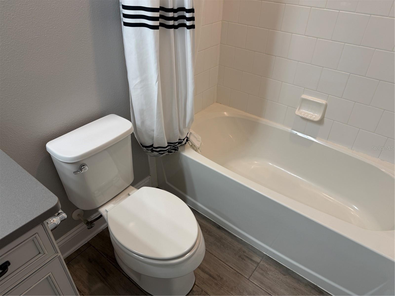 Image 44 of 44 For 619 Plant Street