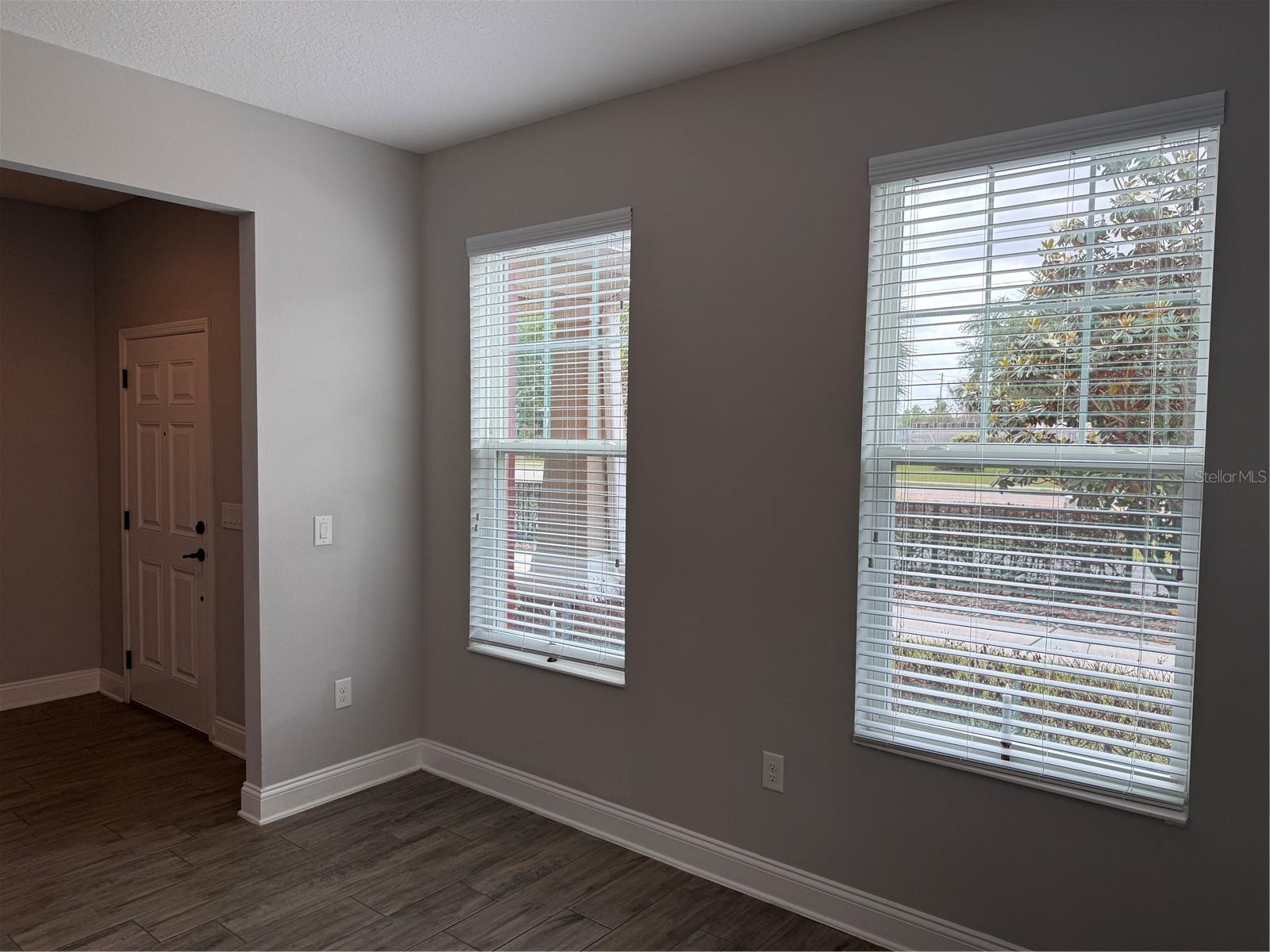 Image 8 of 44 For 619 Plant Street