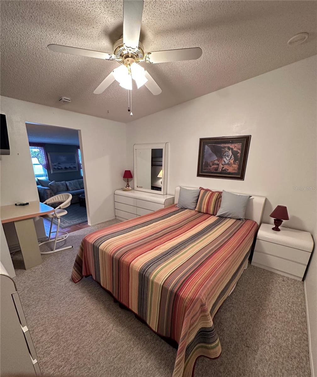 Image 18 of 38 For 907 Orchid Street