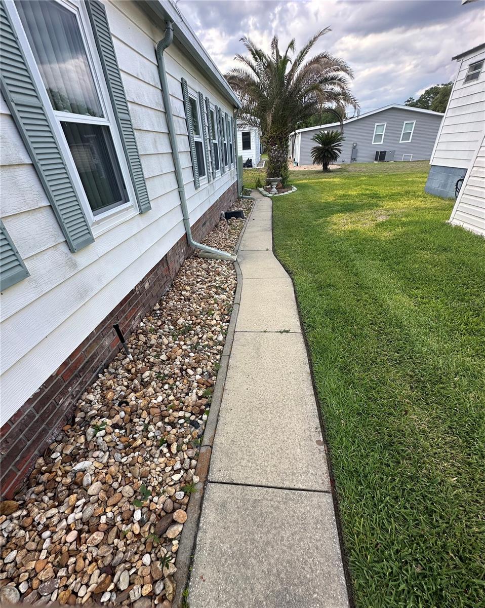 Image 28 of 38 For 907 Orchid Street