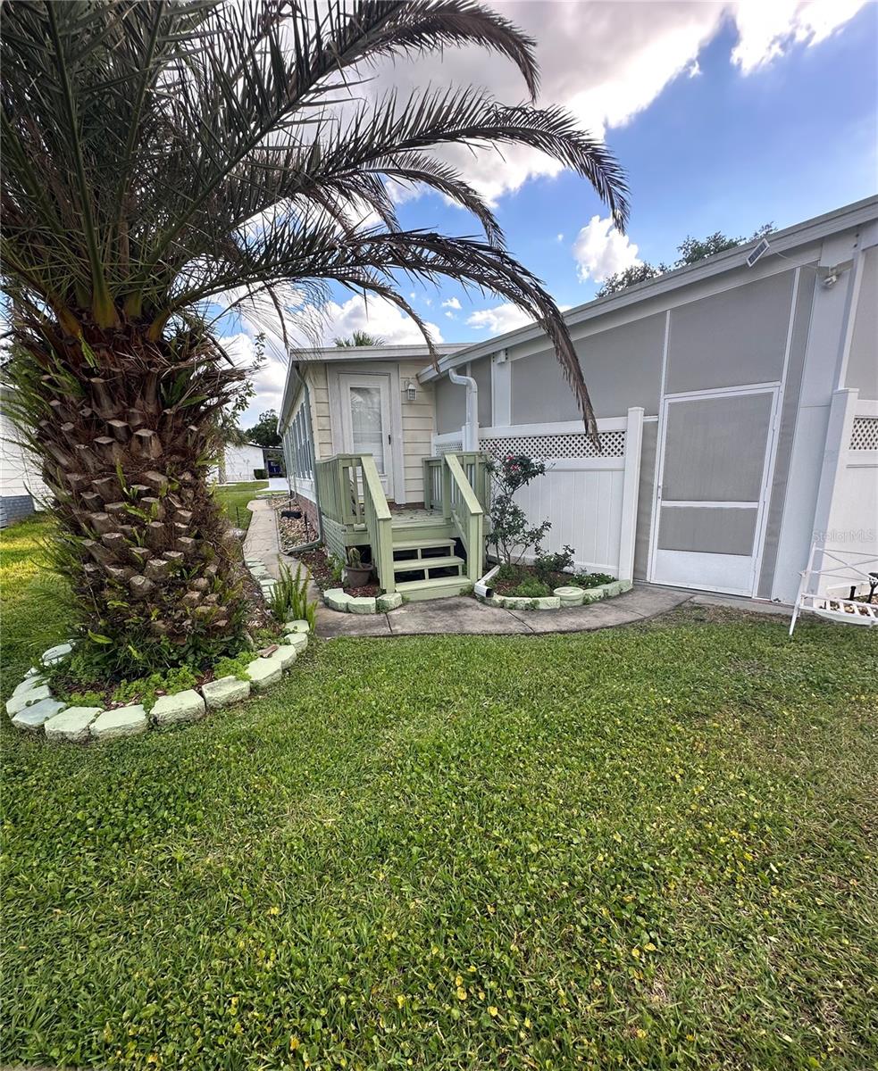 Image 30 of 38 For 907 Orchid Street