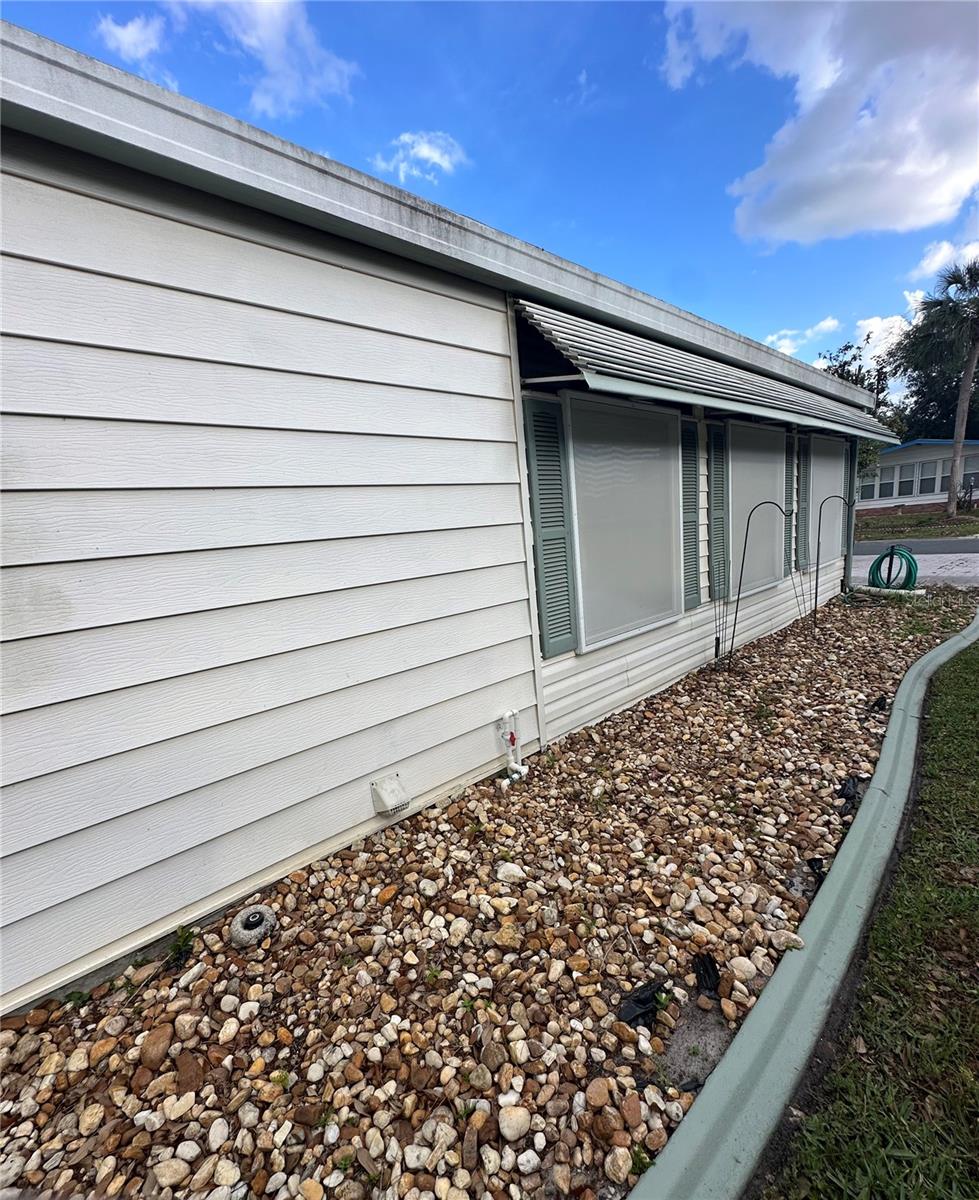 Image 33 of 38 For 907 Orchid Street