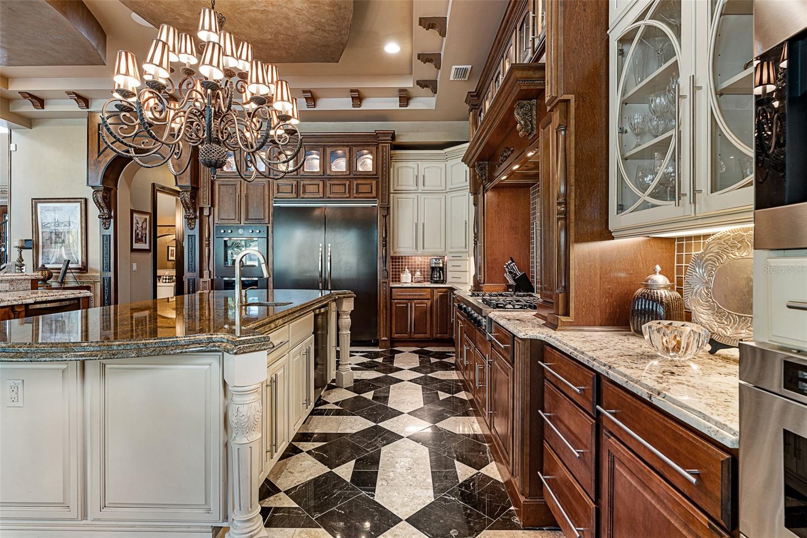 Image 10 of 56 For 641 Woodbridge Drive