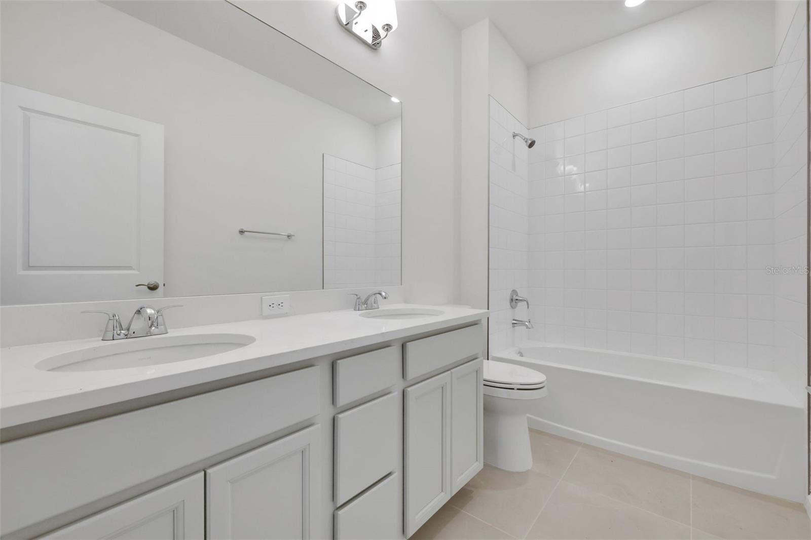 Image 11 of 28 For 10693 Suncrest Loop