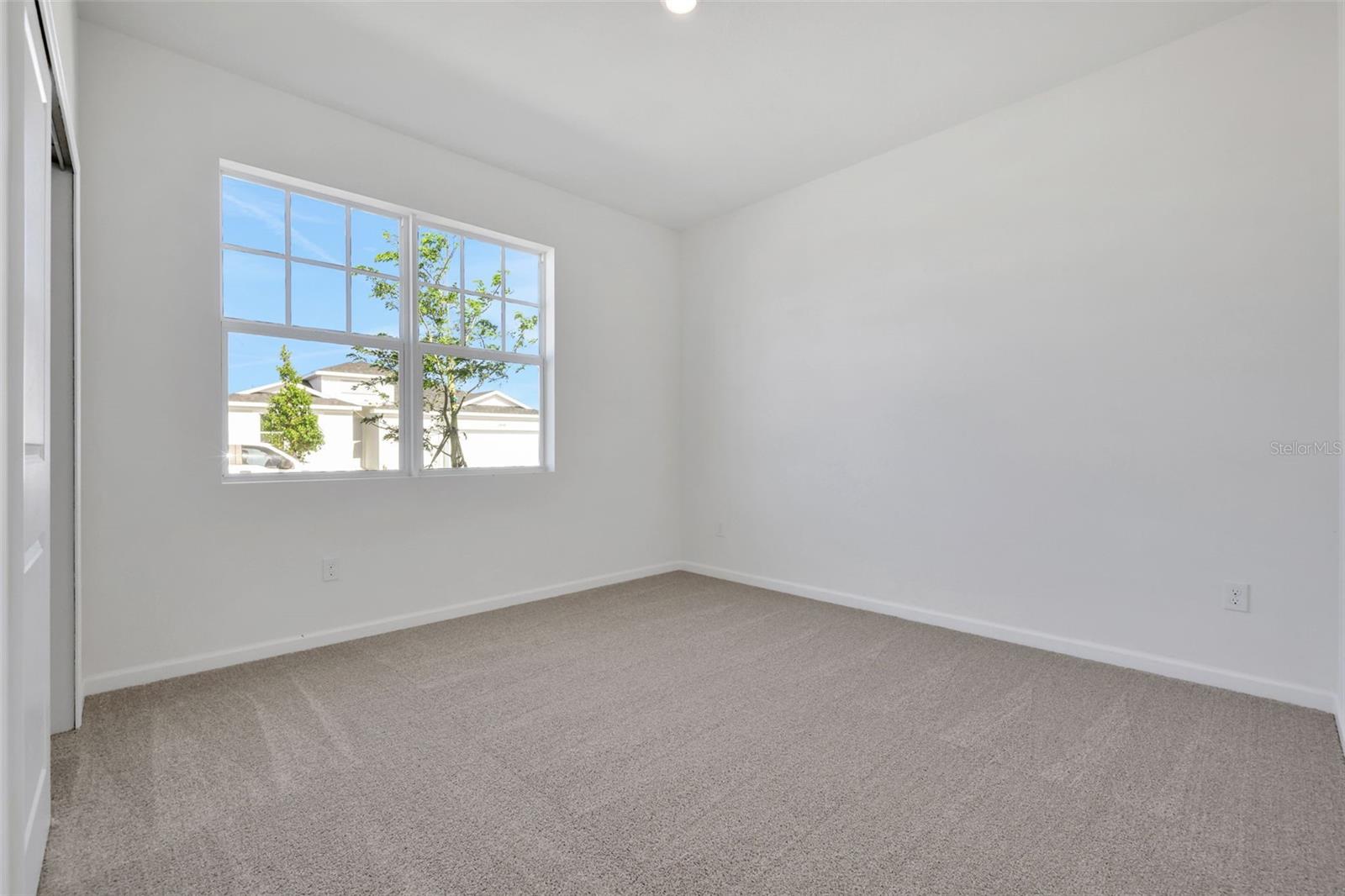 Image 13 of 28 For 10693 Suncrest Loop