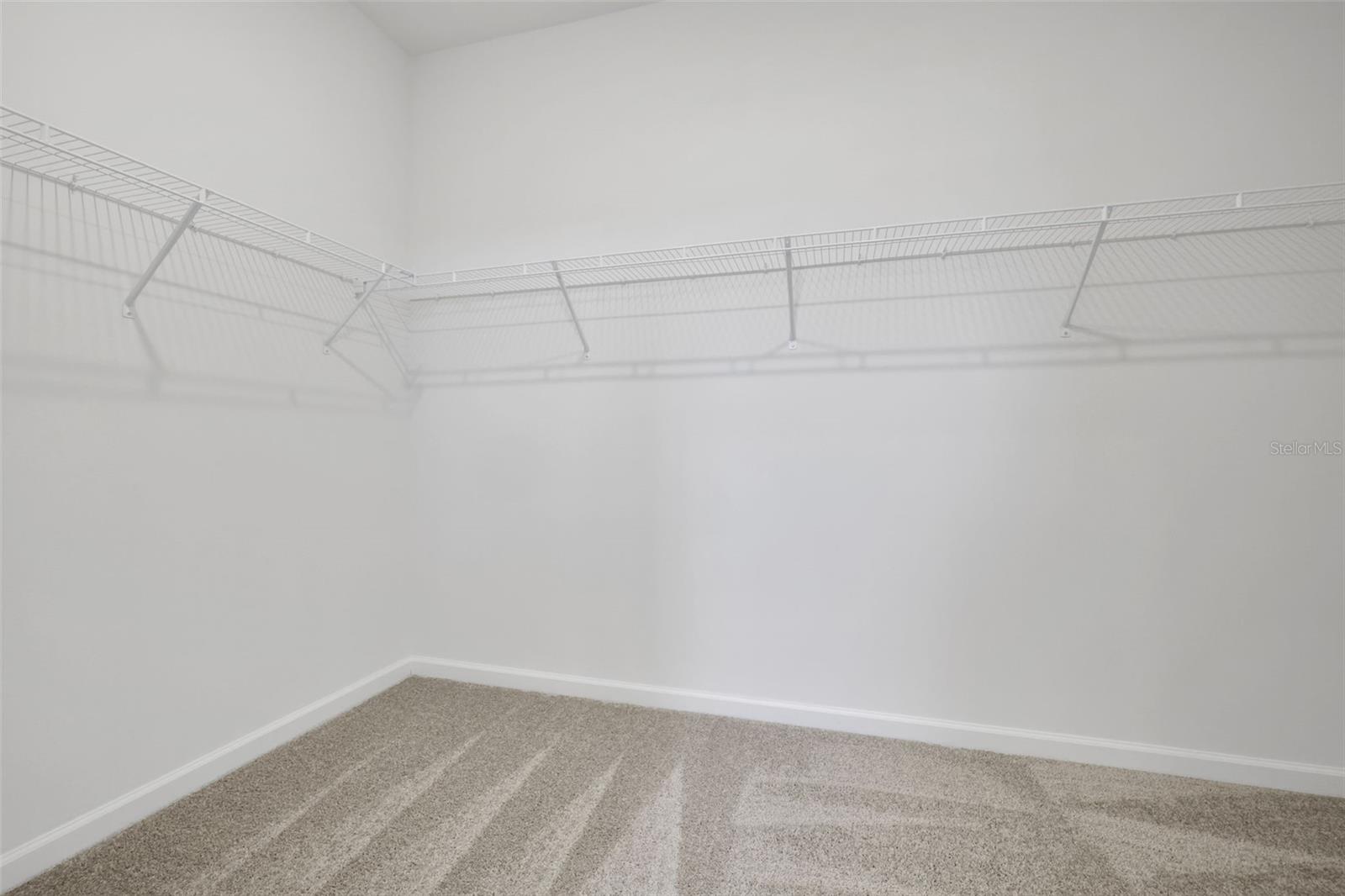 Image 17 of 28 For 10693 Suncrest Loop