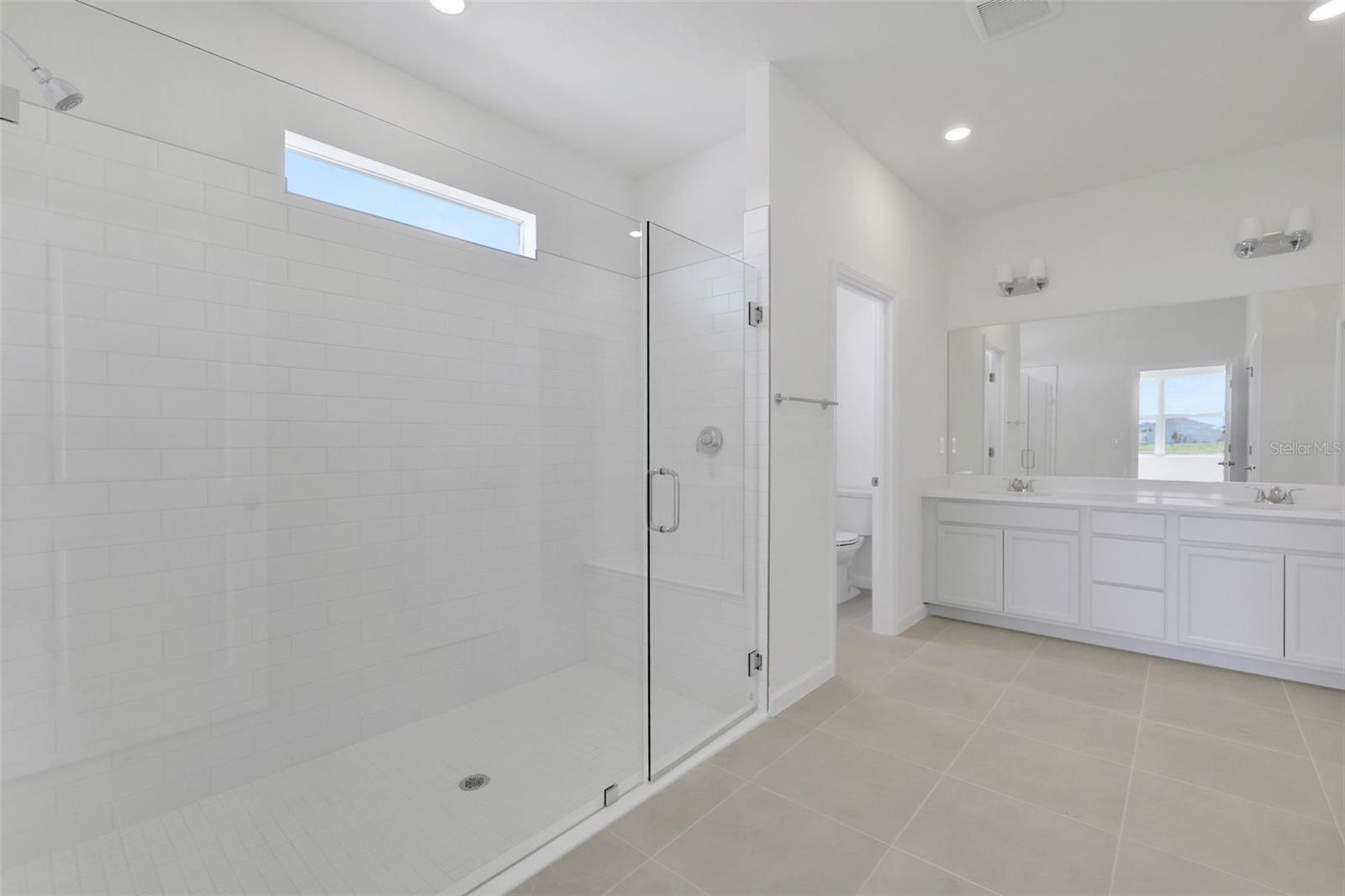 Image 20 of 28 For 10693 Suncrest Loop