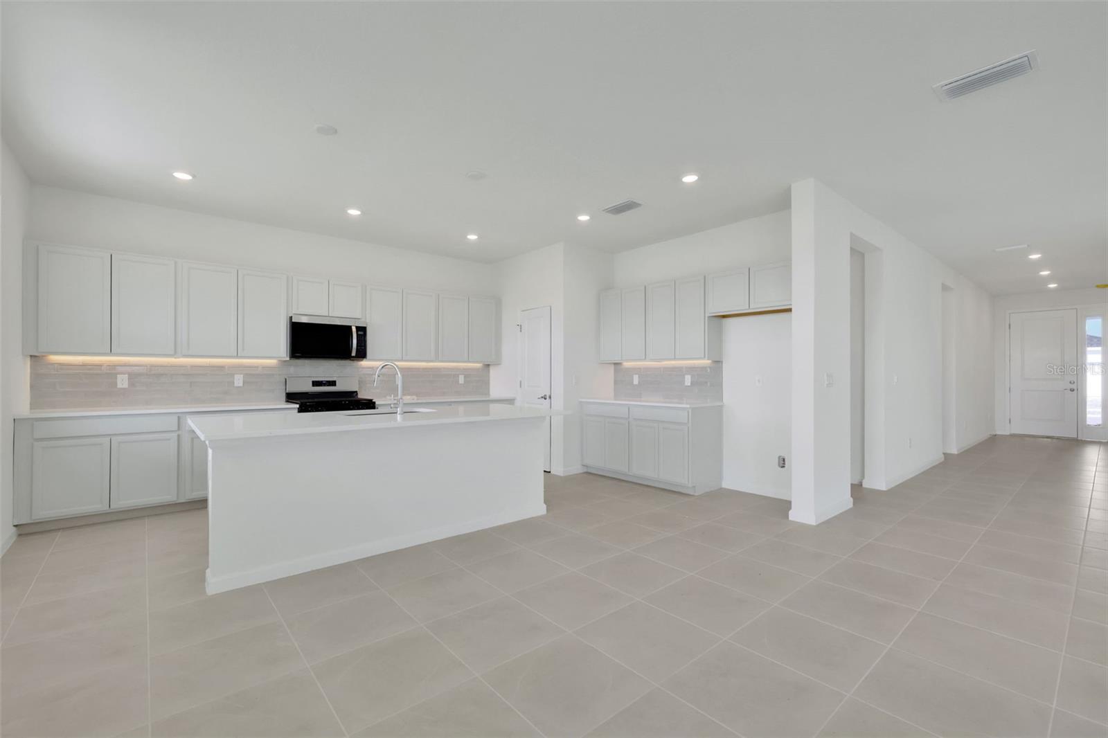 Image 27 of 28 For 10693 Suncrest Loop