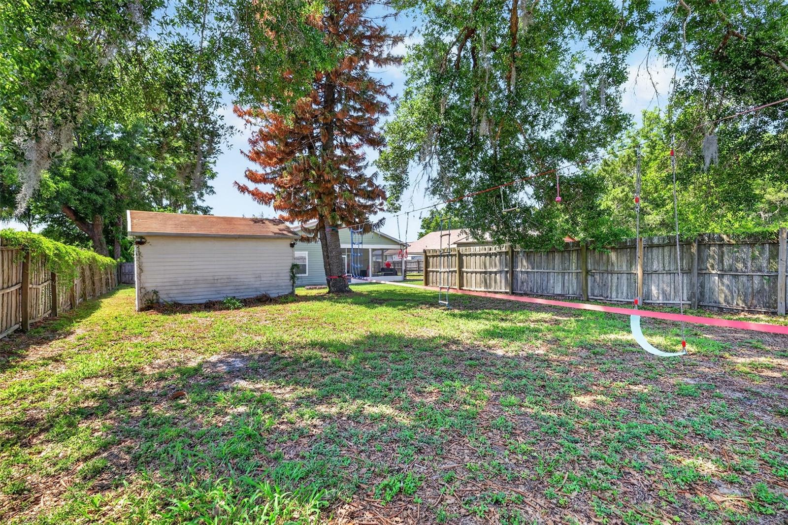 Image 26 of 28 For 5713 Lake Street