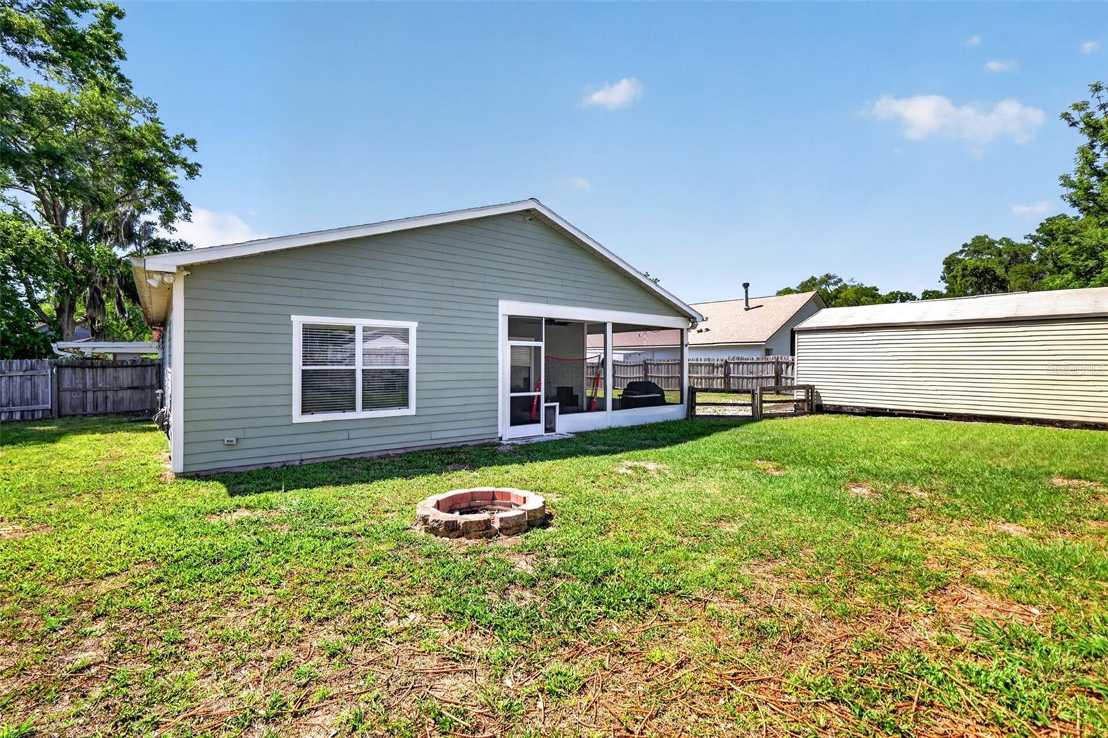 Image 27 of 28 For 5713 Lake Street