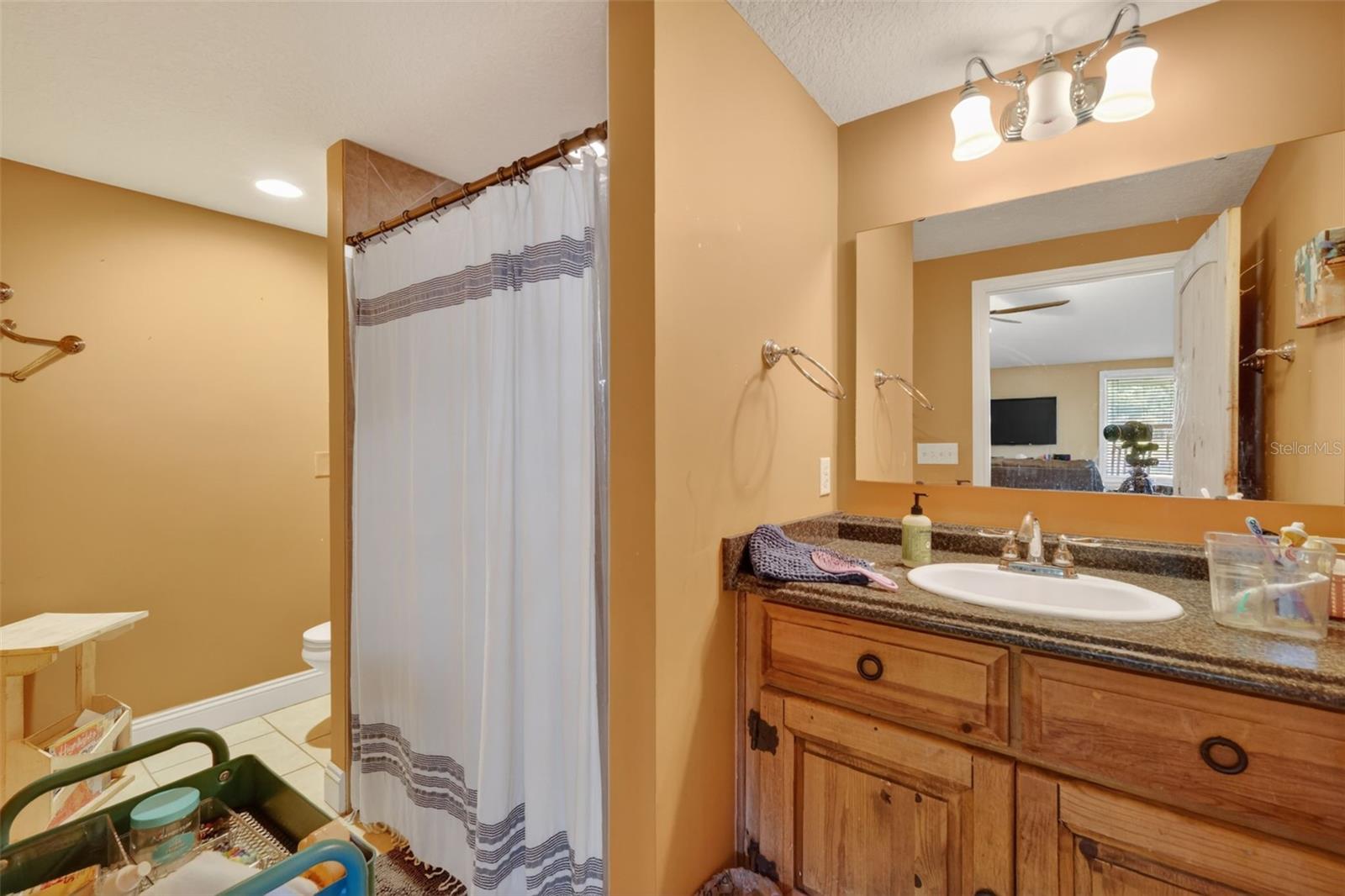 Image 7 of 28 For 5713 Lake Street