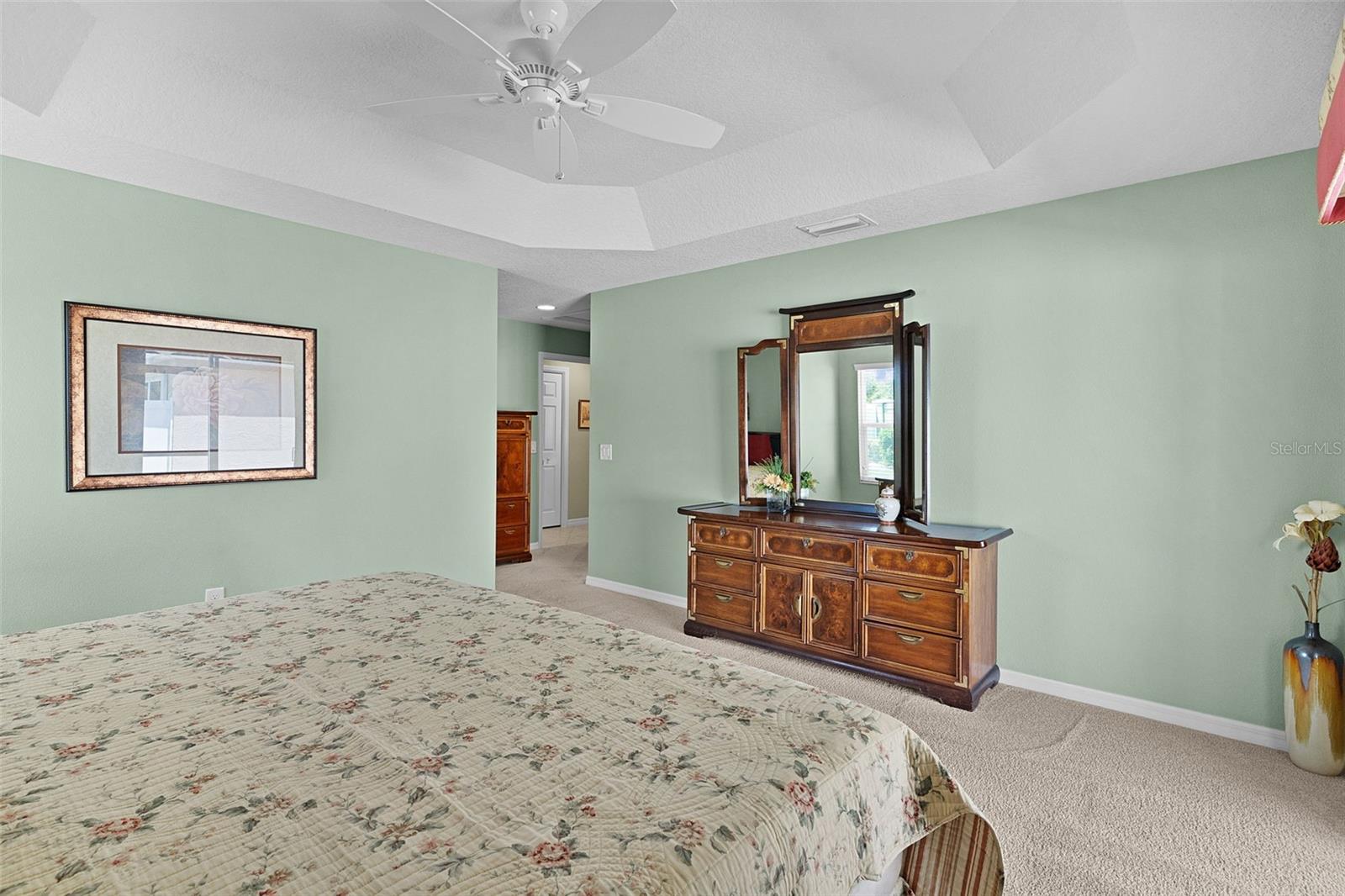 Image 19 of 49 For 2877 Charlevoix Street