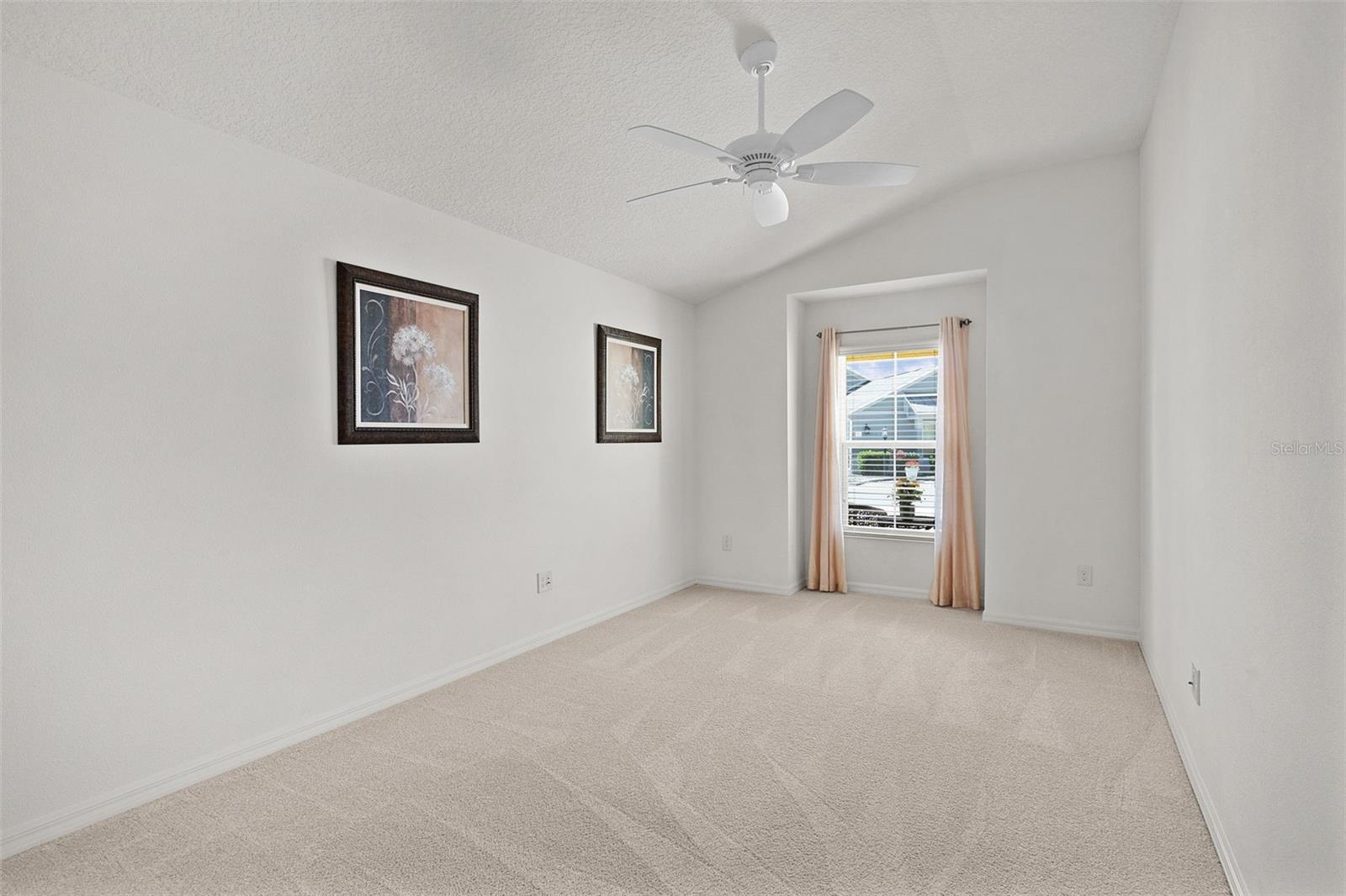 Image 27 of 49 For 2877 Charlevoix Street