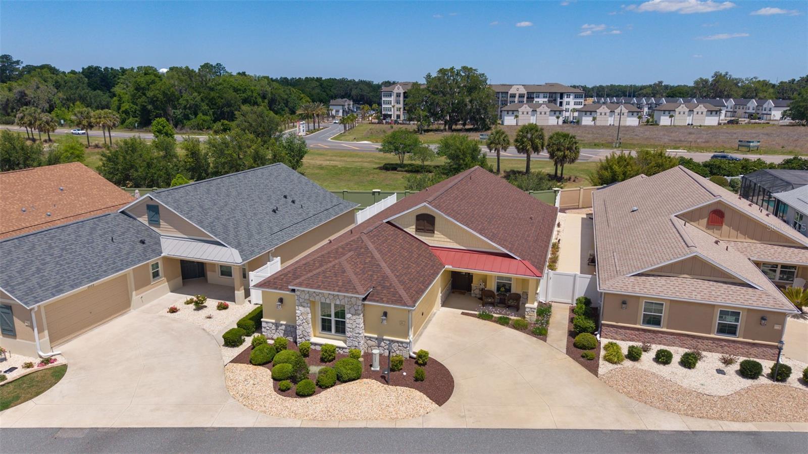 Image 42 of 49 For 2877 Charlevoix Street