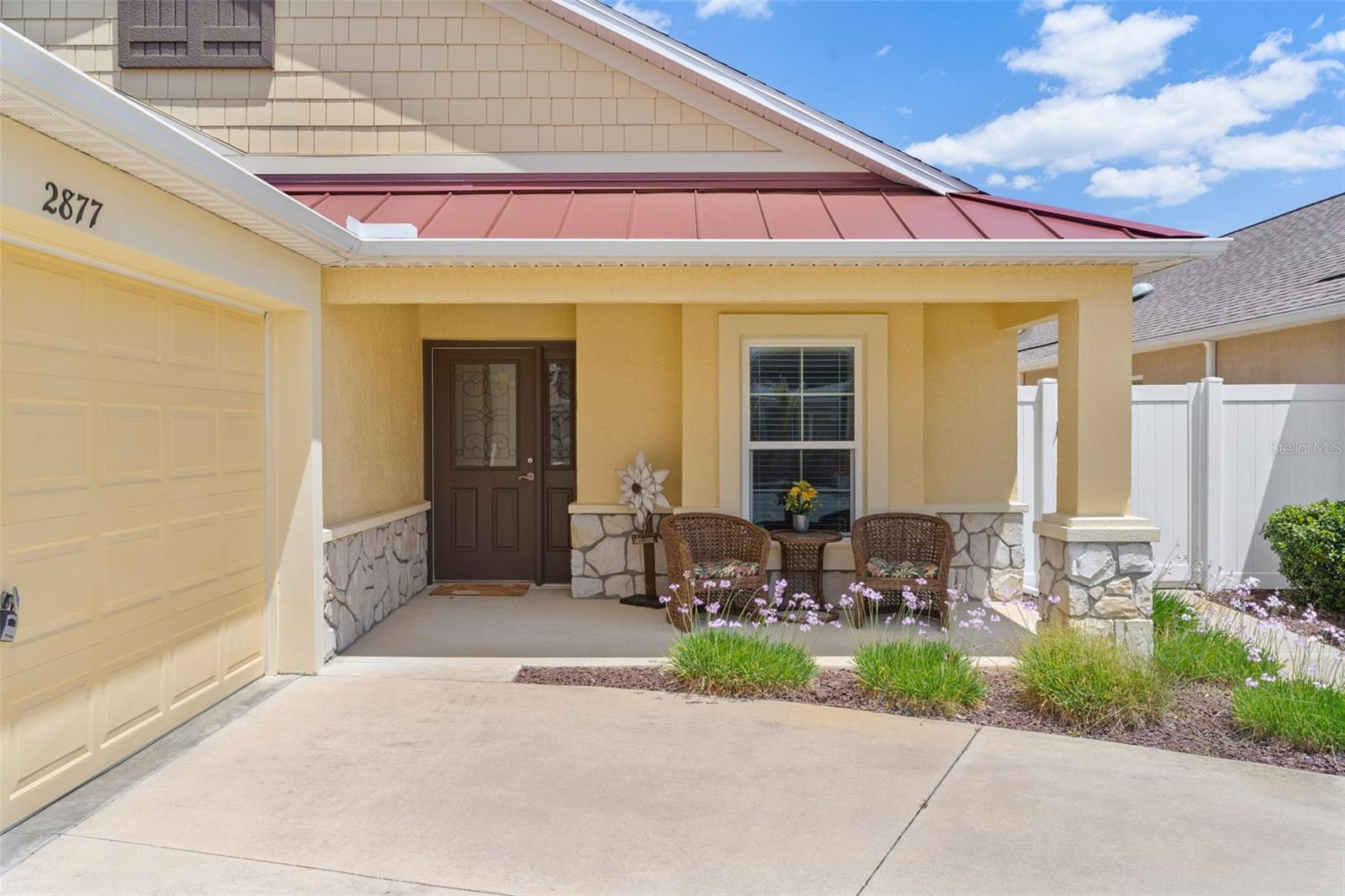 Image 5 of 49 For 2877 Charlevoix Street