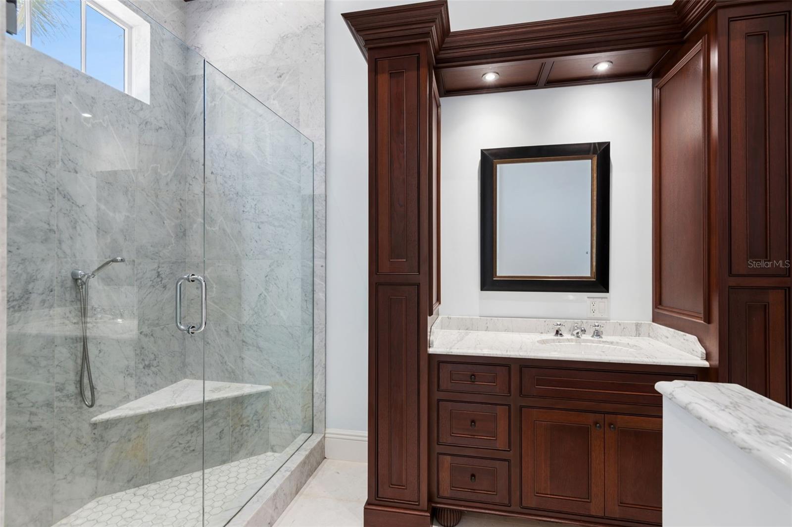 Image 33 of 60 For 716 Reef Road