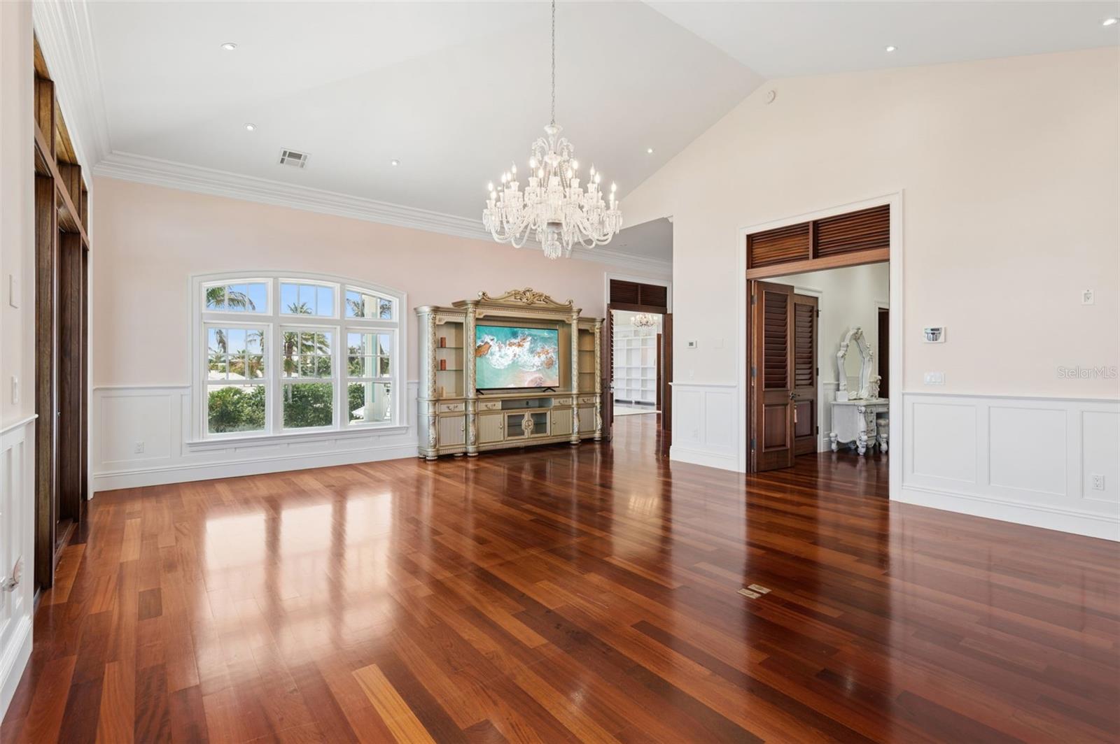 Image 44 of 60 For 716 Reef Road