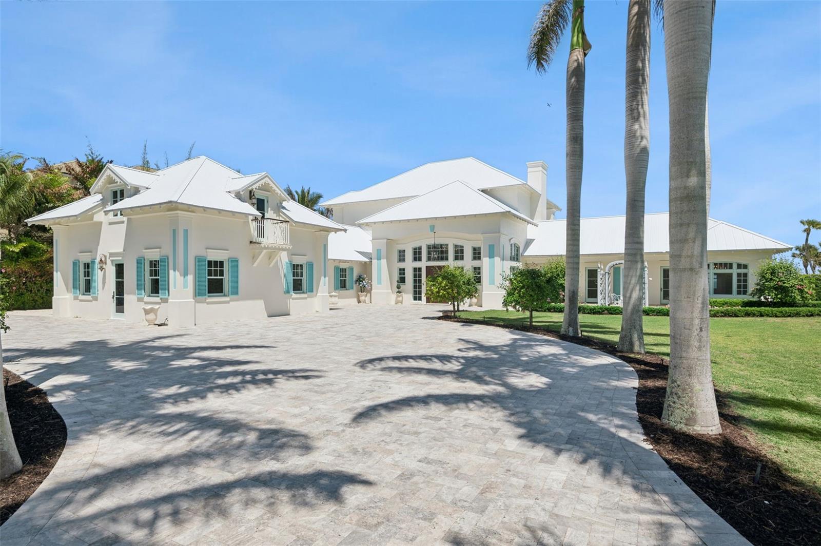 Image 5 of 60 For 716 Reef Road