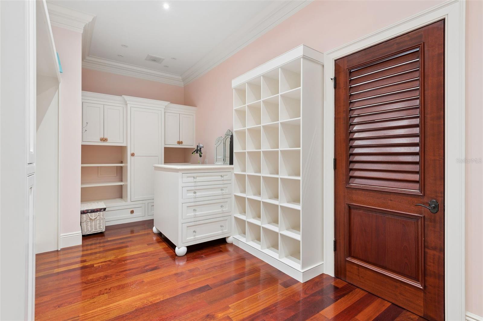 Image 51 of 60 For 716 Reef Road