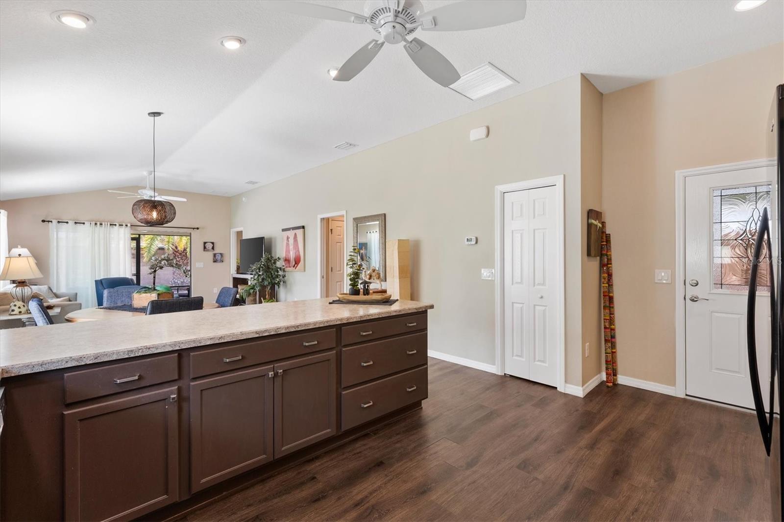 Image 6 of 39 For 2464 Nellie Rd