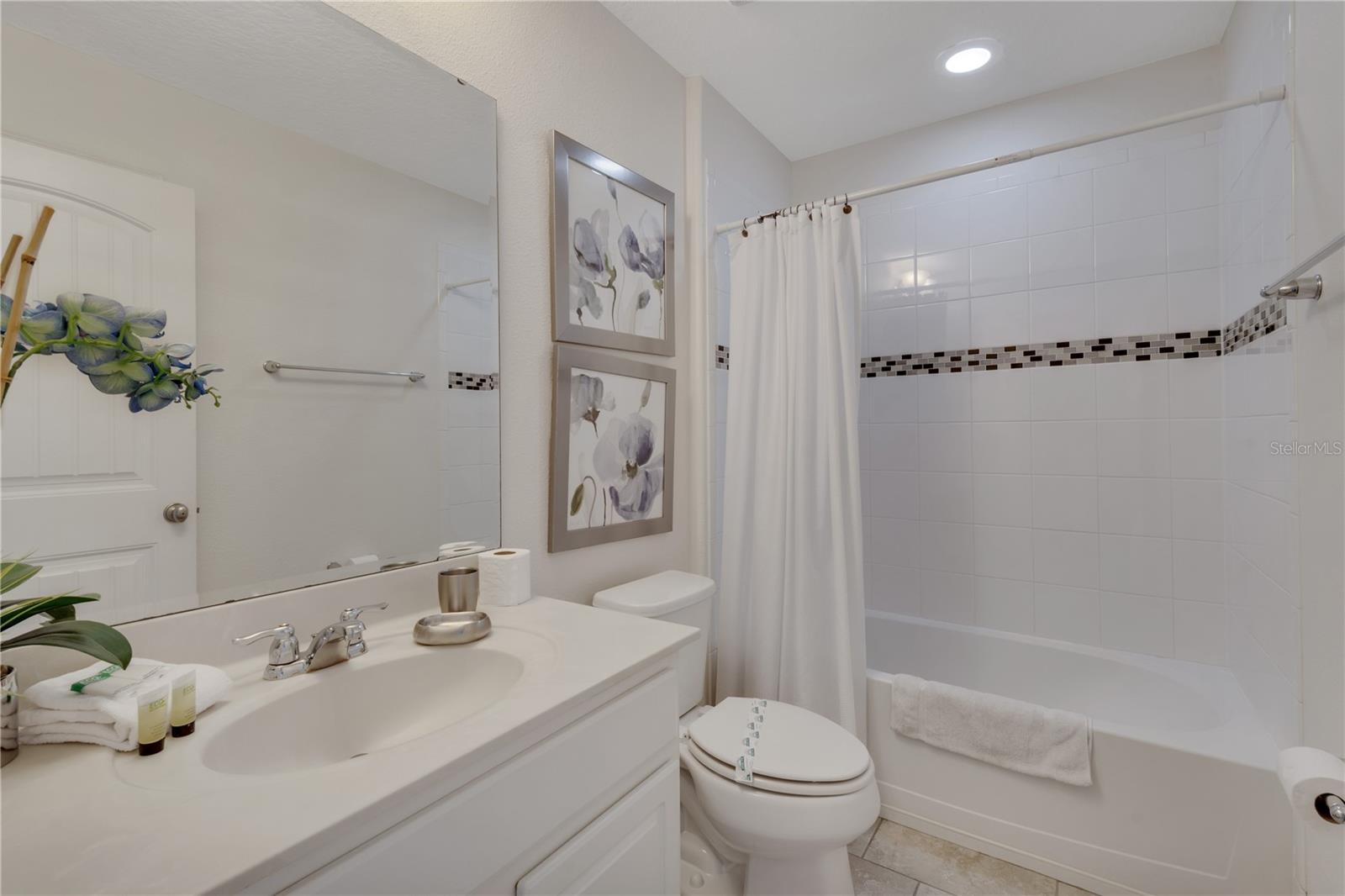 Image 13 of 22 For 4328 Acorn Court