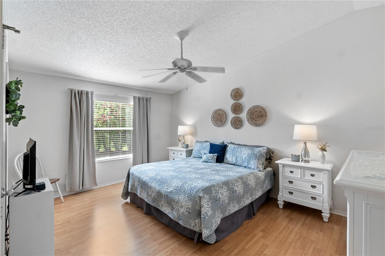 Image 19 of 33 For 2343 Dillon Lane