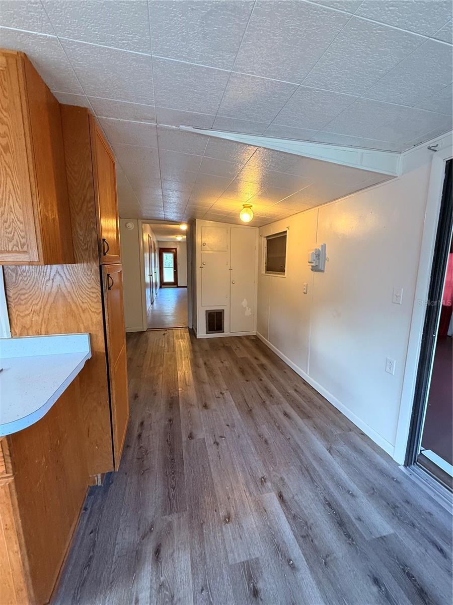 Image 8 of 16 For 11411 Huggins St