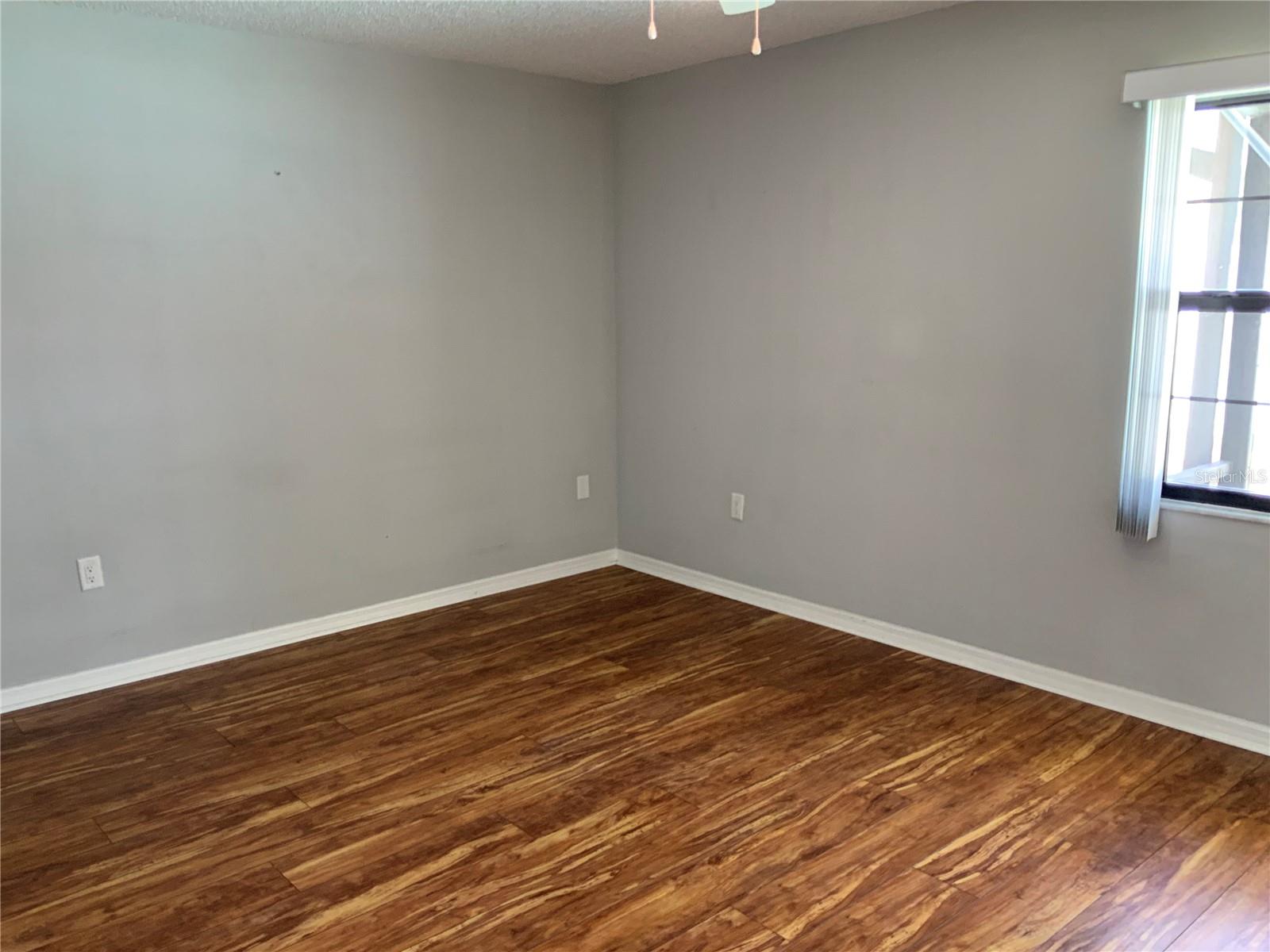 Image 10 of 33 For 200 Bryan Street