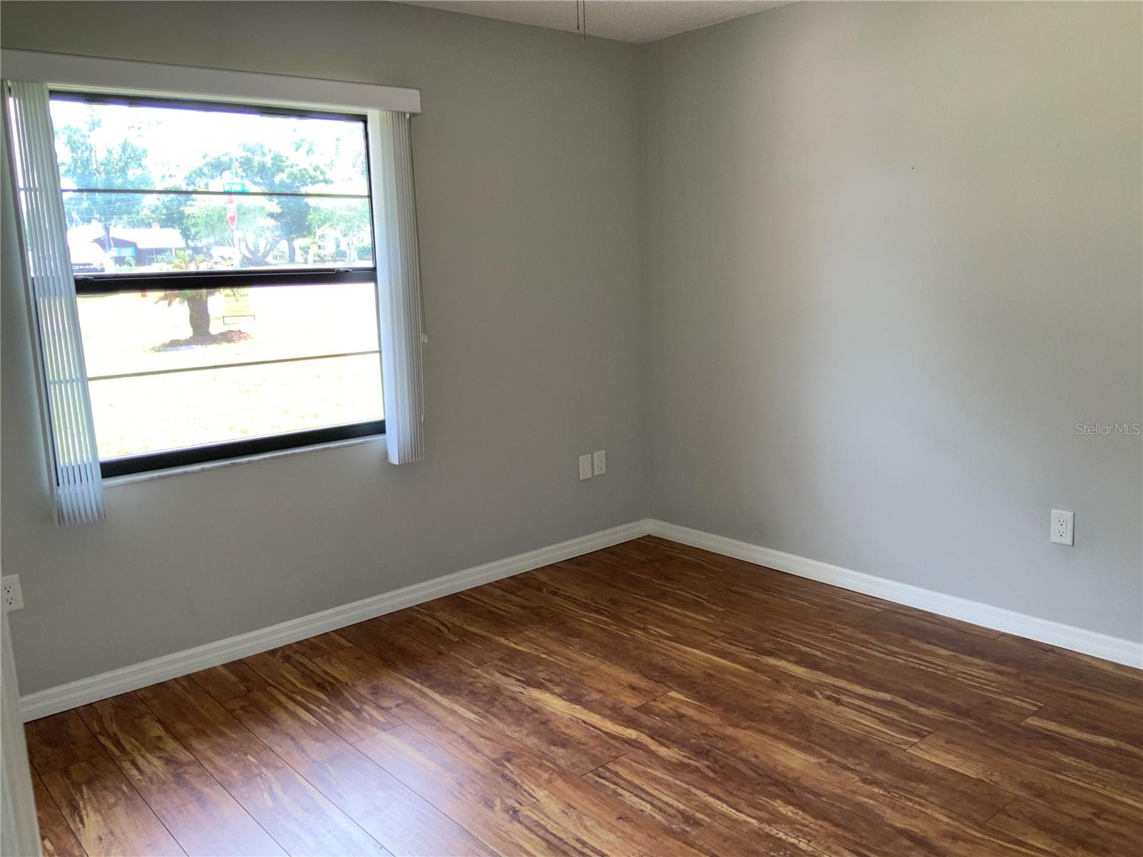 Image 14 of 33 For 200 Bryan Street