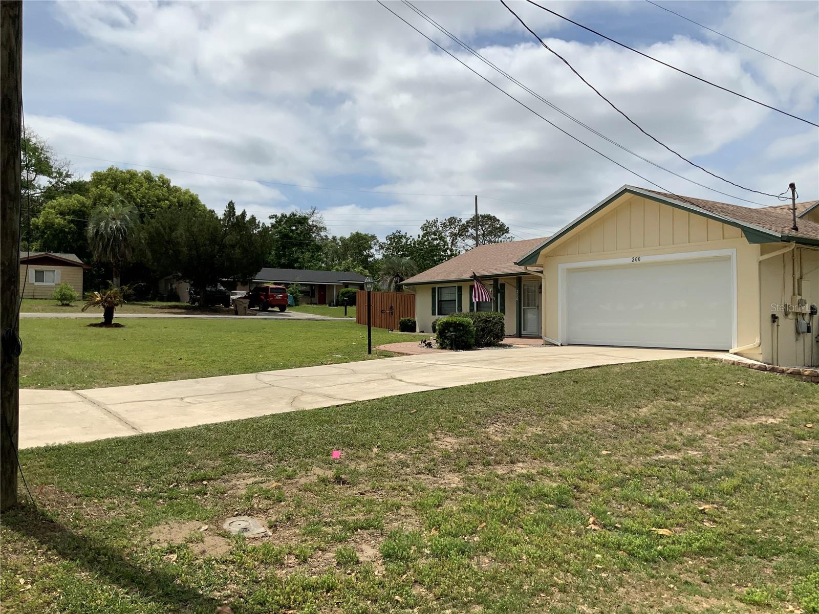 Image 17 of 33 For 200 Bryan Street