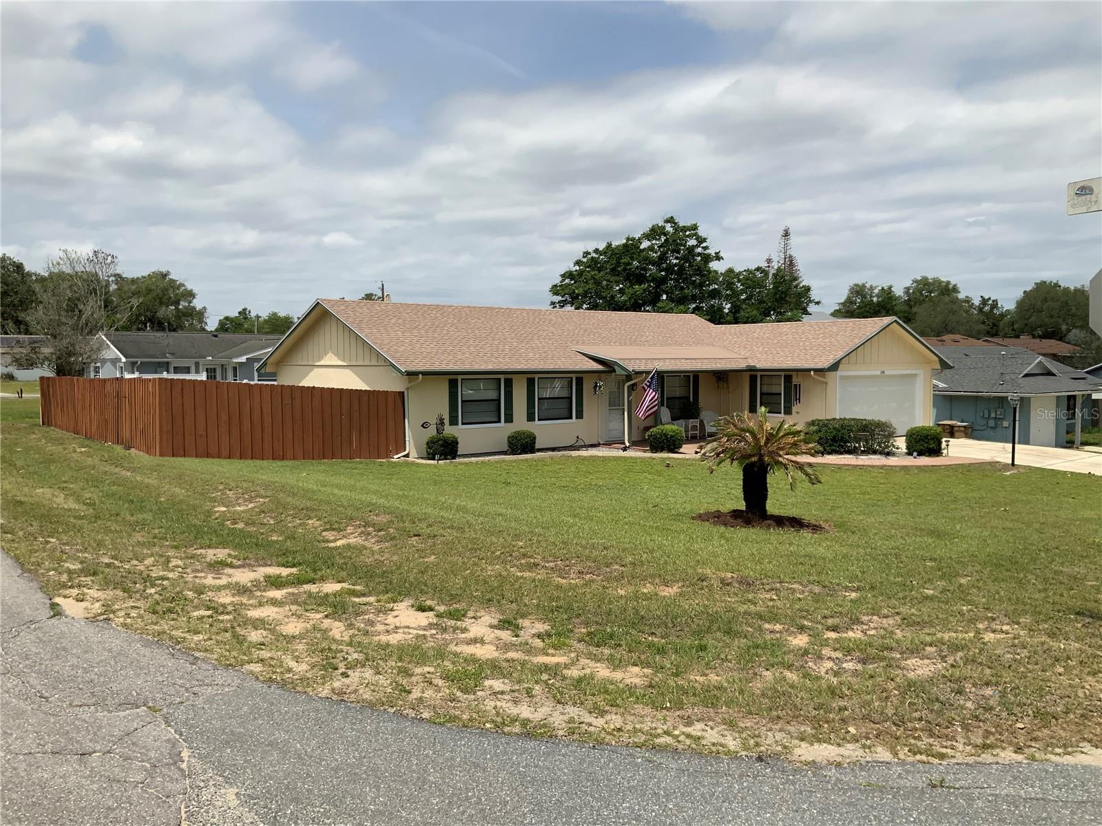 Image 21 of 33 For 200 Bryan Street