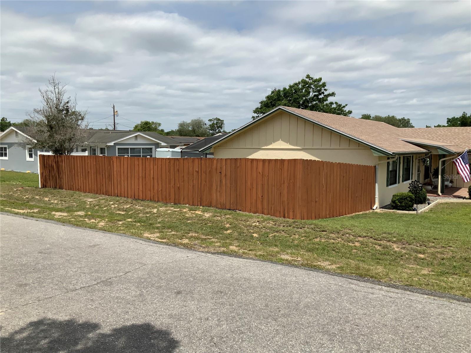 Image 23 of 33 For 200 Bryan Street