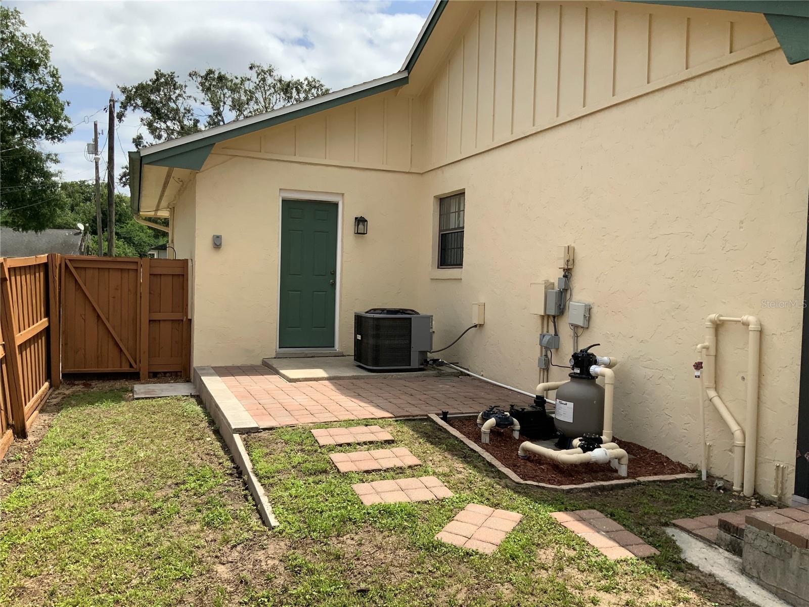 Image 32 of 33 For 200 Bryan Street