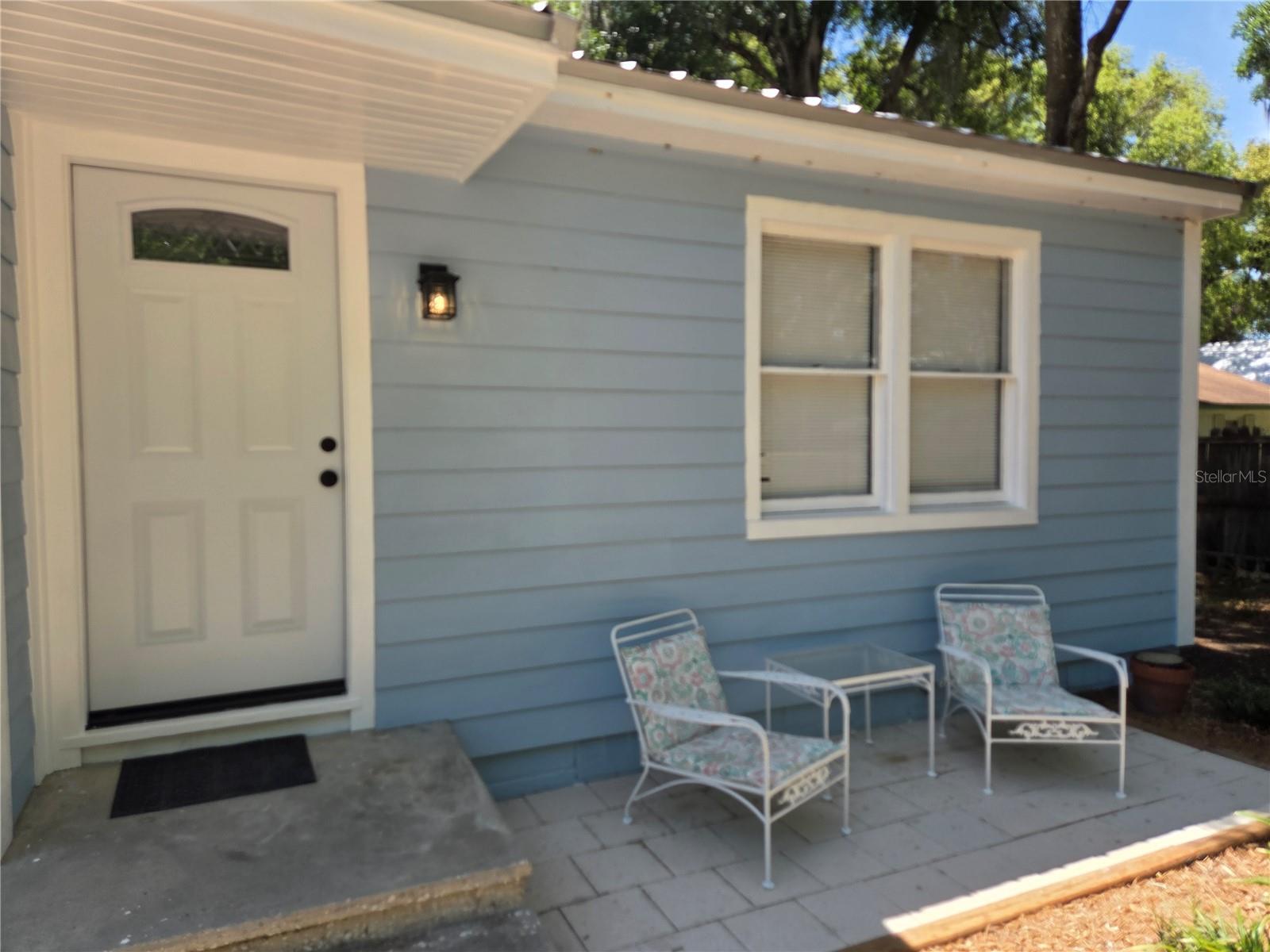 Image 4 of 63 For 112 Dixie Avenue